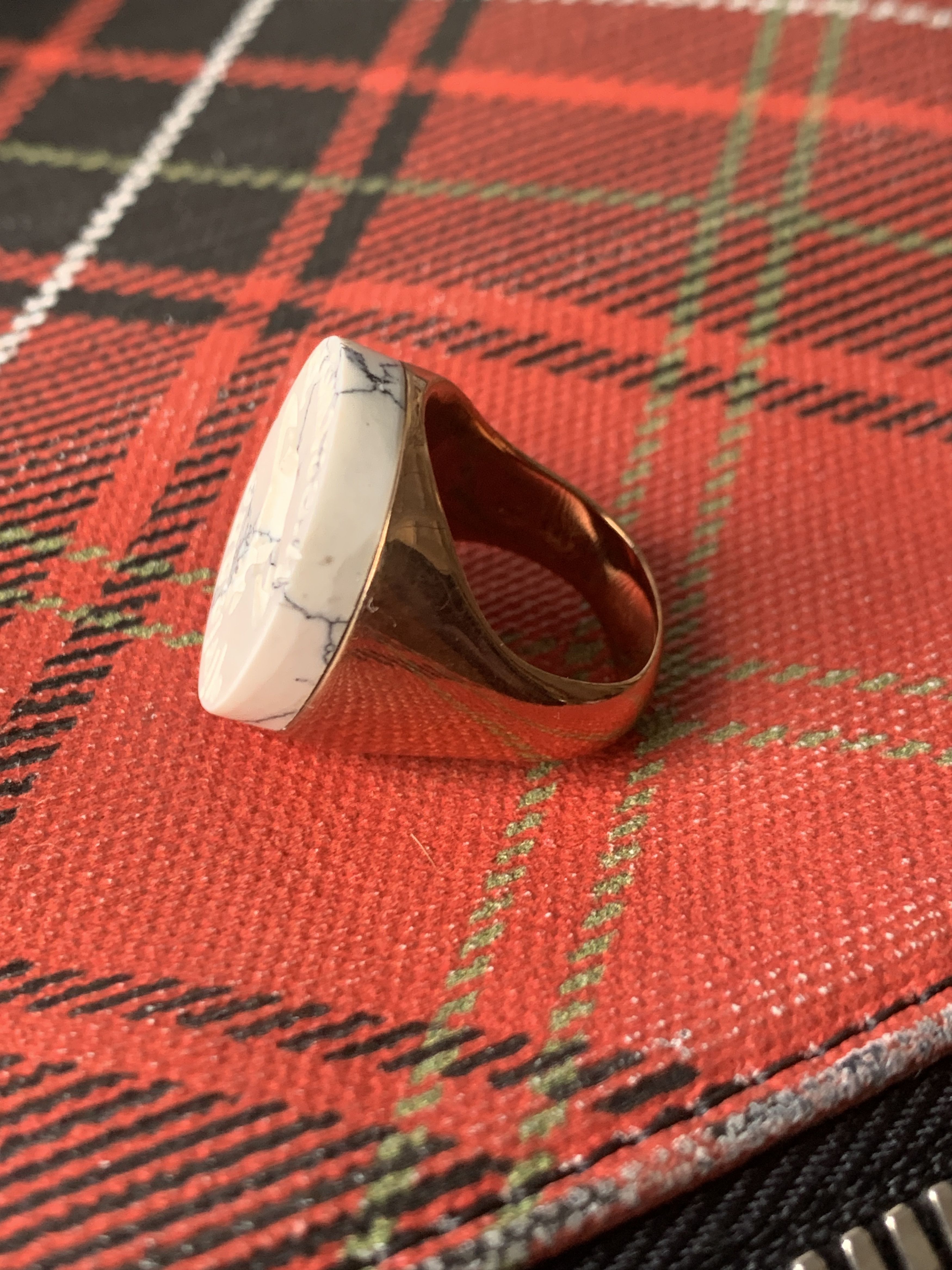 Vivienne Westwood Huge Brand New Marble Signet Ring w/ Engraving and Gold Size ONE SIZE - 8 Thumbnail