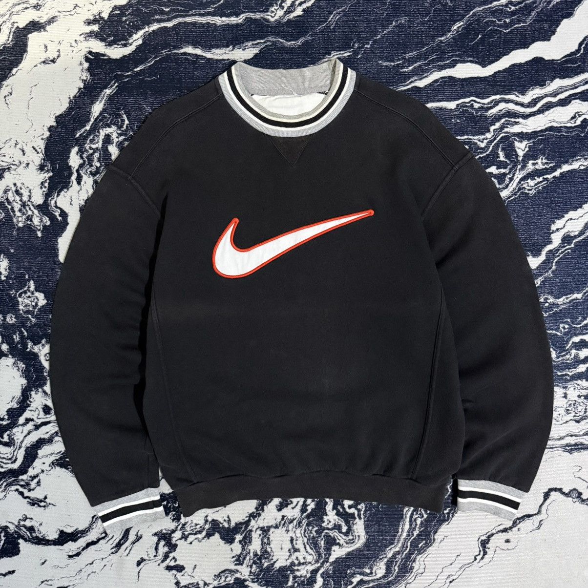 Vintage Vintage sun faded nike swoosh sweatshirt crewneck Size US S / EU 44-46 / 1 - 1 Thumbnail