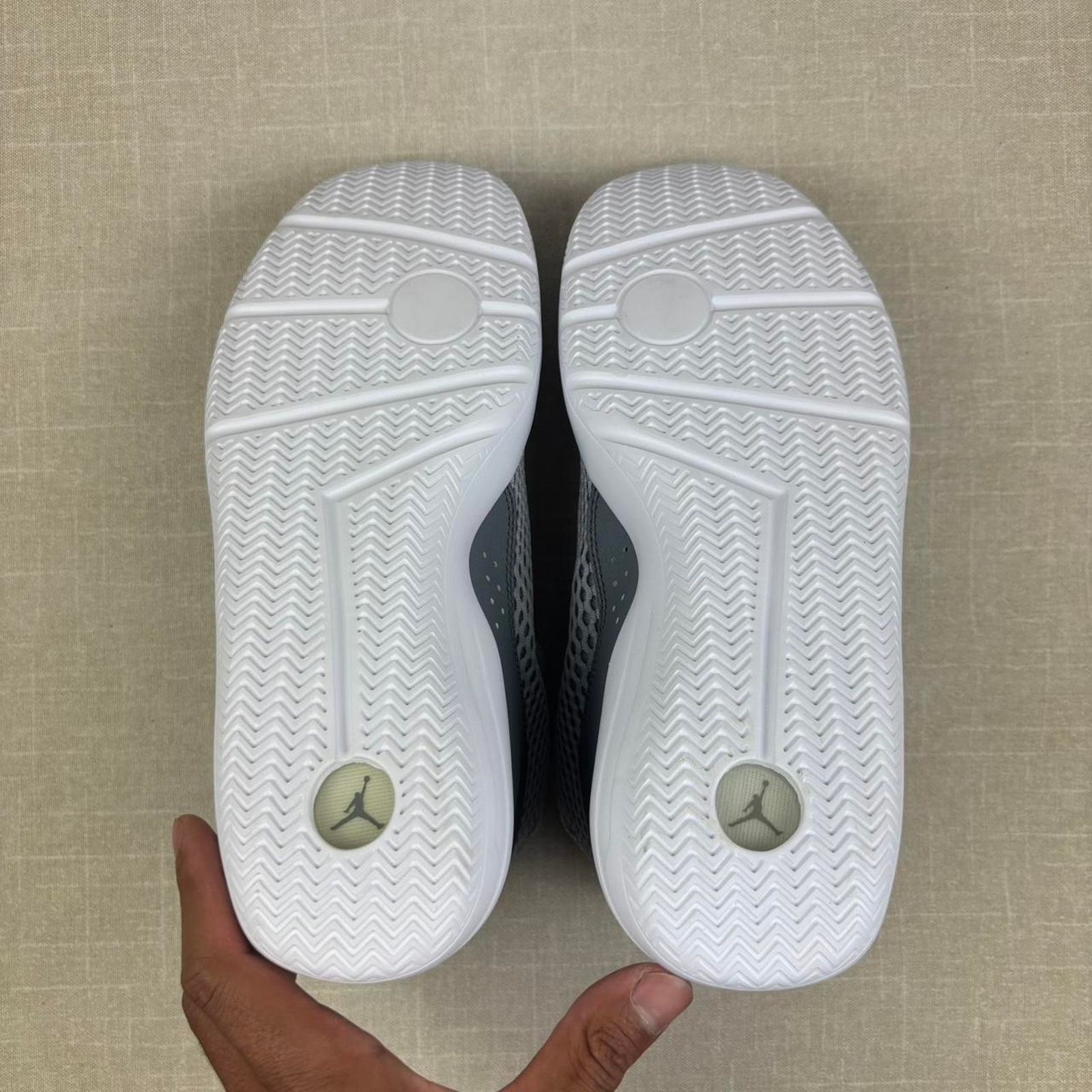 Jordan Brand 🌫️ 2016 Jordan Reveal “Wolf Grey” 9M Size US 9.5 / EU 42-43 - 5 Thumbnail