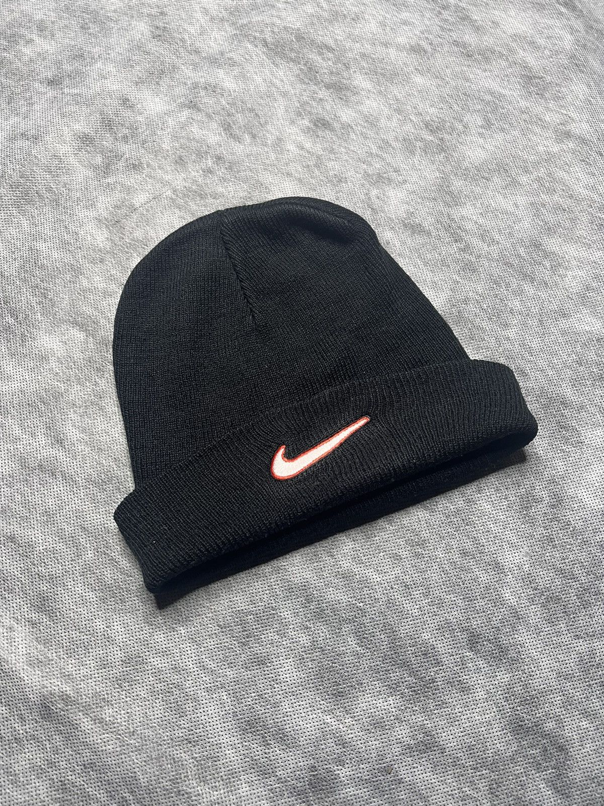 Nike Nike Vintage Black Hat Size ONE SIZE - 1 Thumbnail