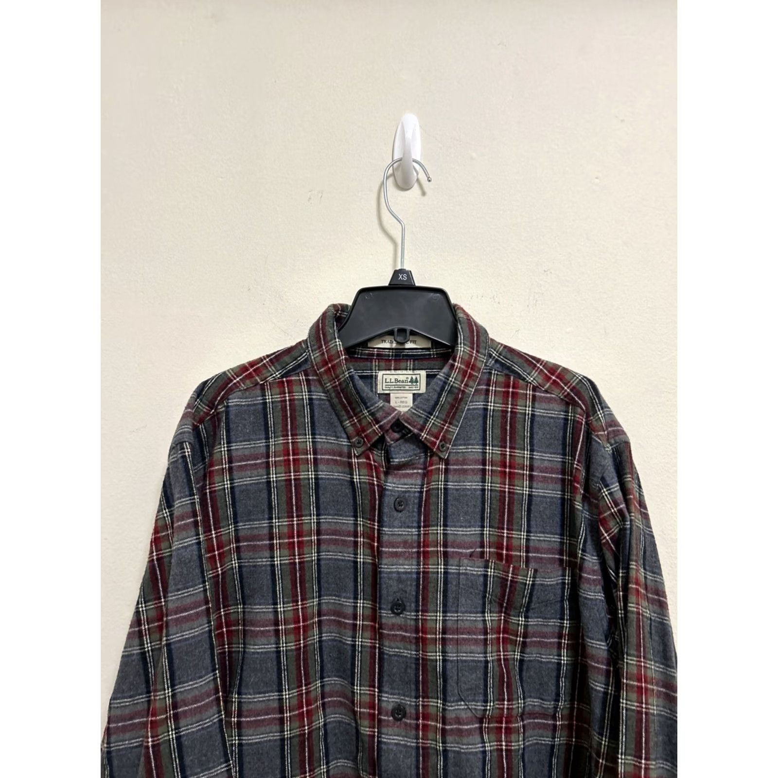 Vintage L.L. Bean Flannel Shirt Mens Large Gray Red Scotch Plaid Traditional Fit Long Sleeve Button-Up Collared Size US L / EU 52-54 / 3 - 2 Thumbnail