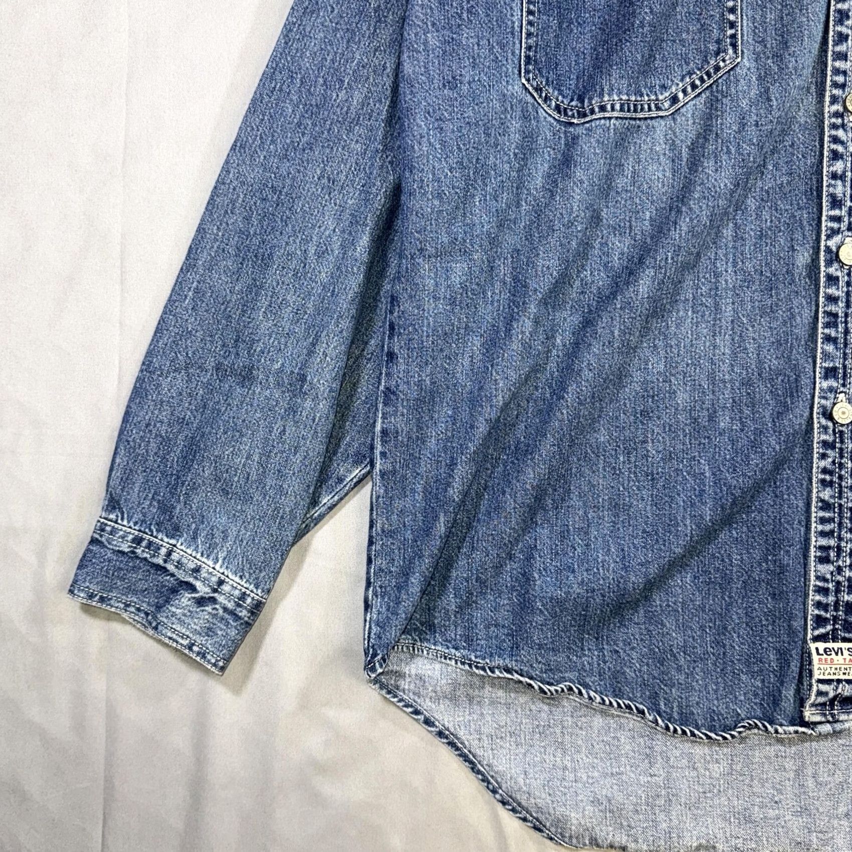 Levi's VINTAGE Levi's Shirt Mens Large Blue Denim Long Sleeve Button Front Casual 90s Mens Size US L / EU 52-54 / 3 - 4 Thumbnail
