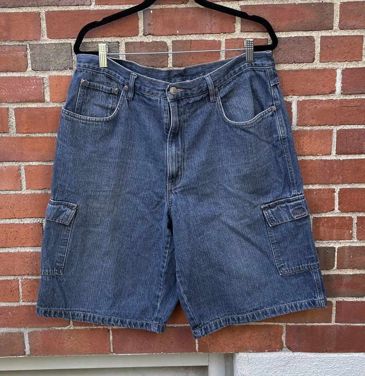 Bugle Boy Vintage Y2k Bugle Boy Denim Cargo Shorts Size 38 Size US 38 / EU 54 - 1 Thumbnail