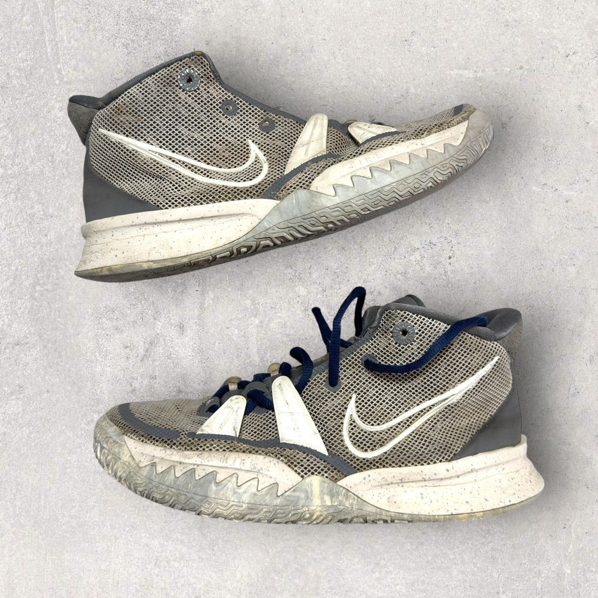 Nike Nike Kyrie 7 SE Chip 2021 Size US 7 / EU 40 - 1 Thumbnail
