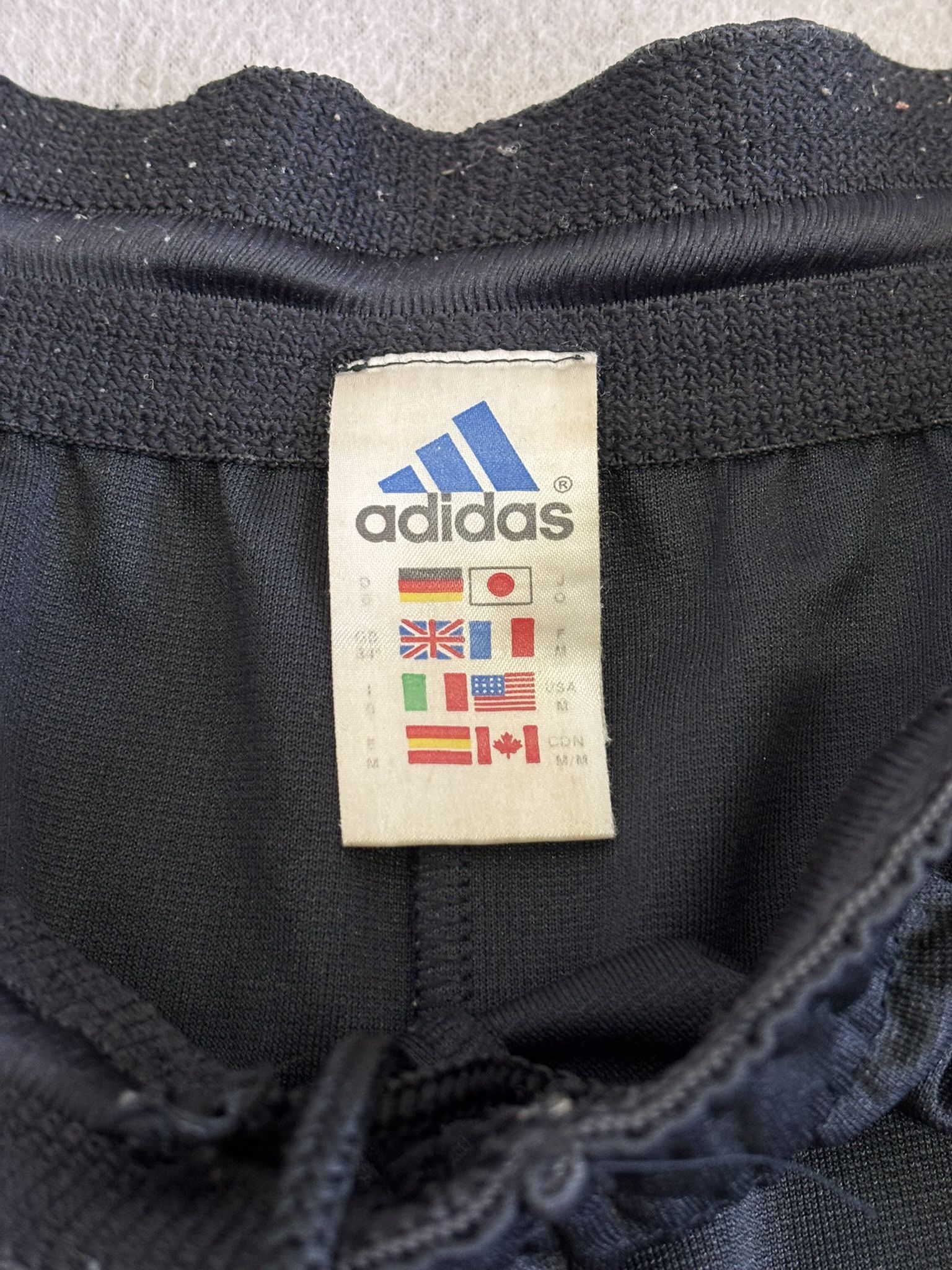 Adidas Benfica Lisbon 2002/2003 Adidas Goalkeeper Shorts size M Size US 33 - 13 Thumbnail