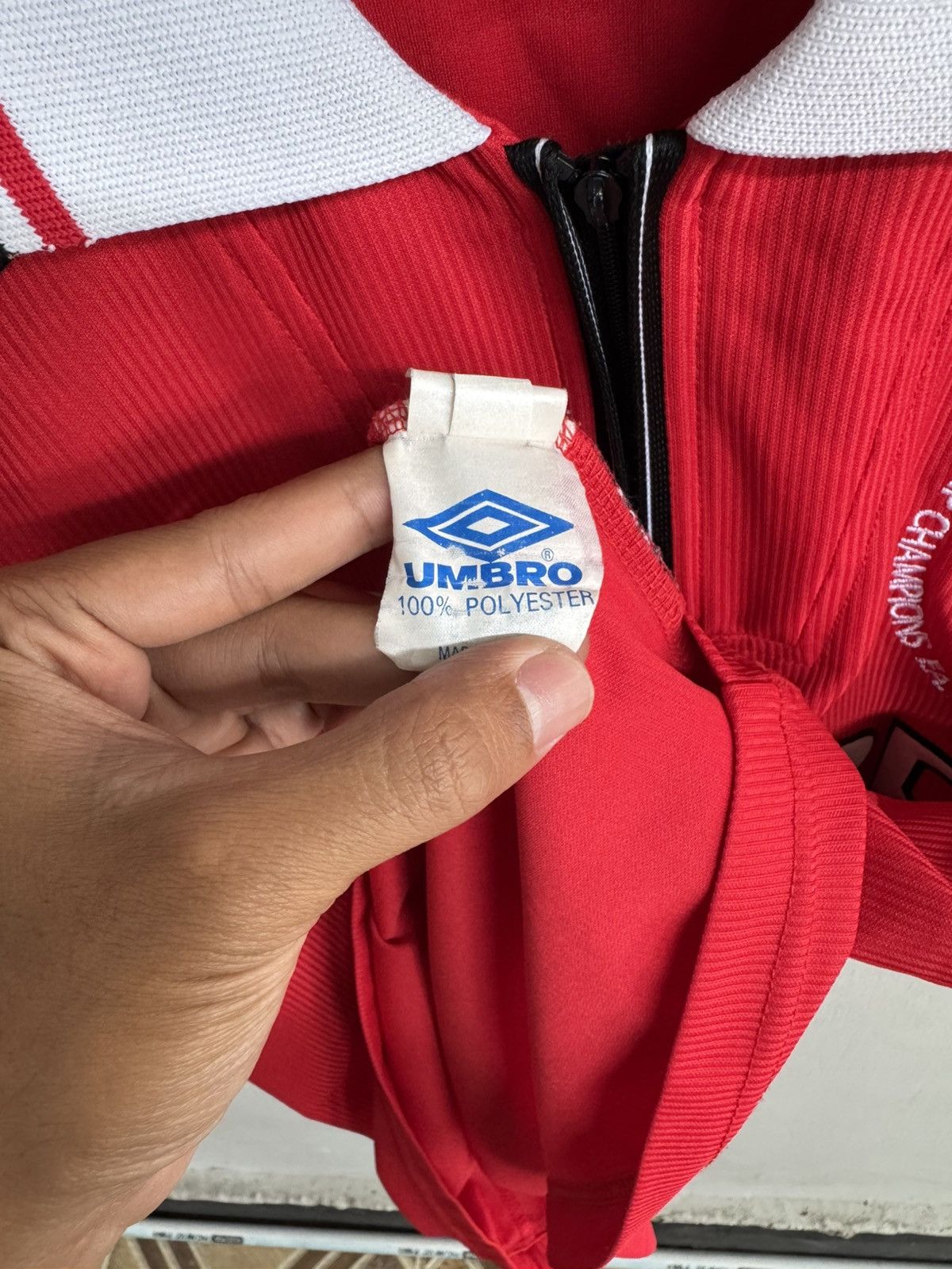 Umbro MANCHESTER UNITED 1998/1999 TREBLE WINNER SEASON HOME JERSEY Size US S / EU 44-46 / 1 - 13 Thumbnail