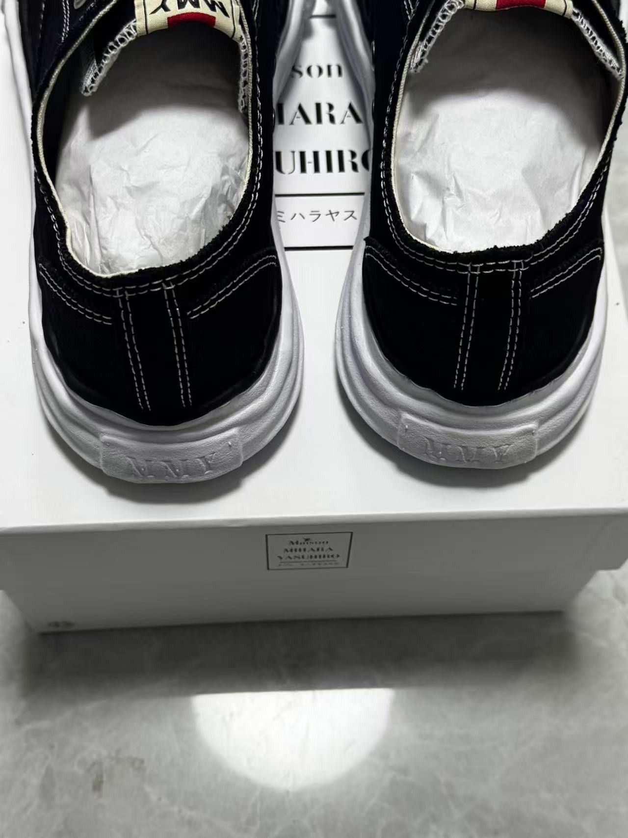 Maison MIHARA YASUHIRO Maison MIHARA YASUHIRO Low-top Sneakers Size US 10 / EU 43 - 2 Thumbnail