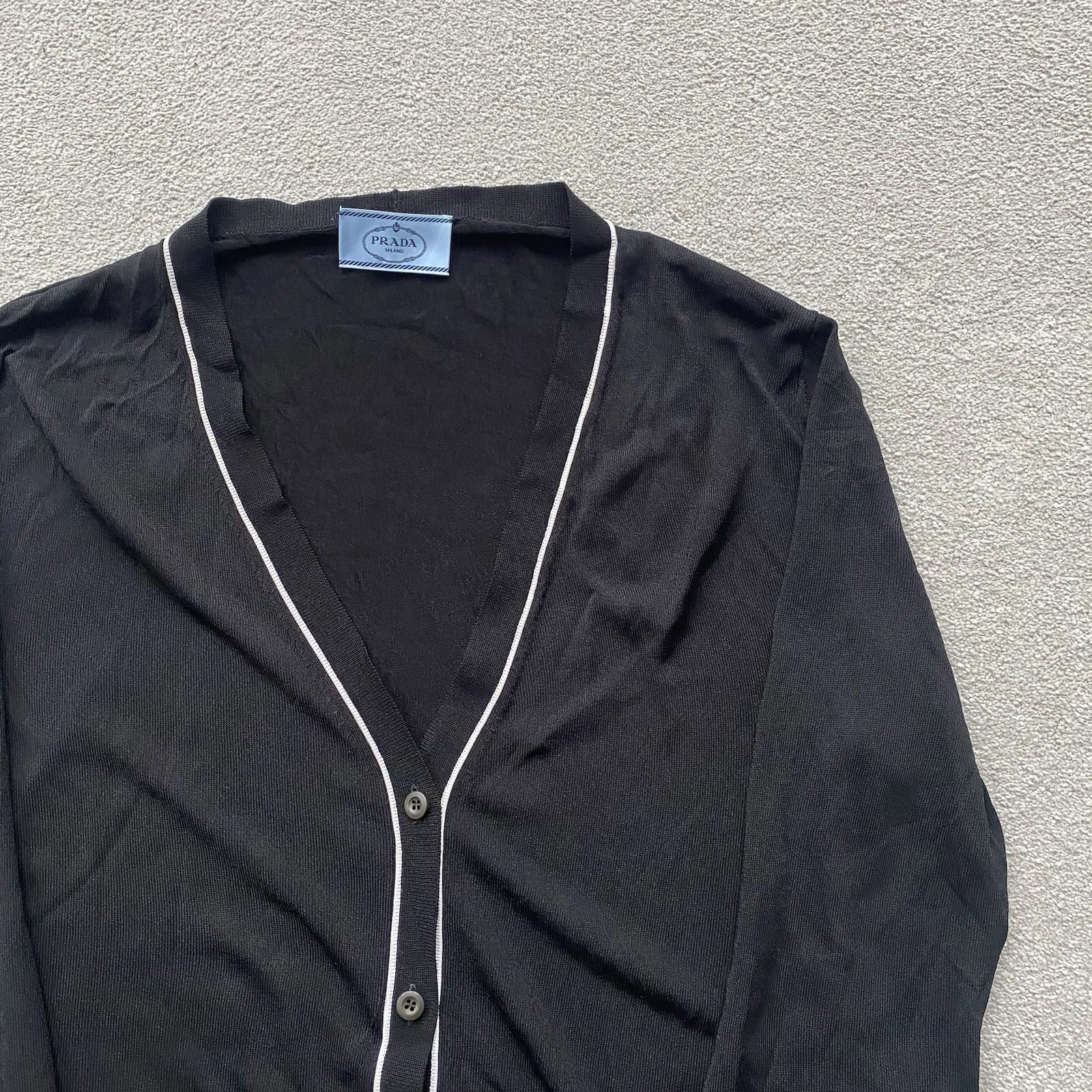 Prada Prada Contrast Button Up Cardigan Size 46 Women’s Size L / US 10 / IT 46 - 4 Thumbnail