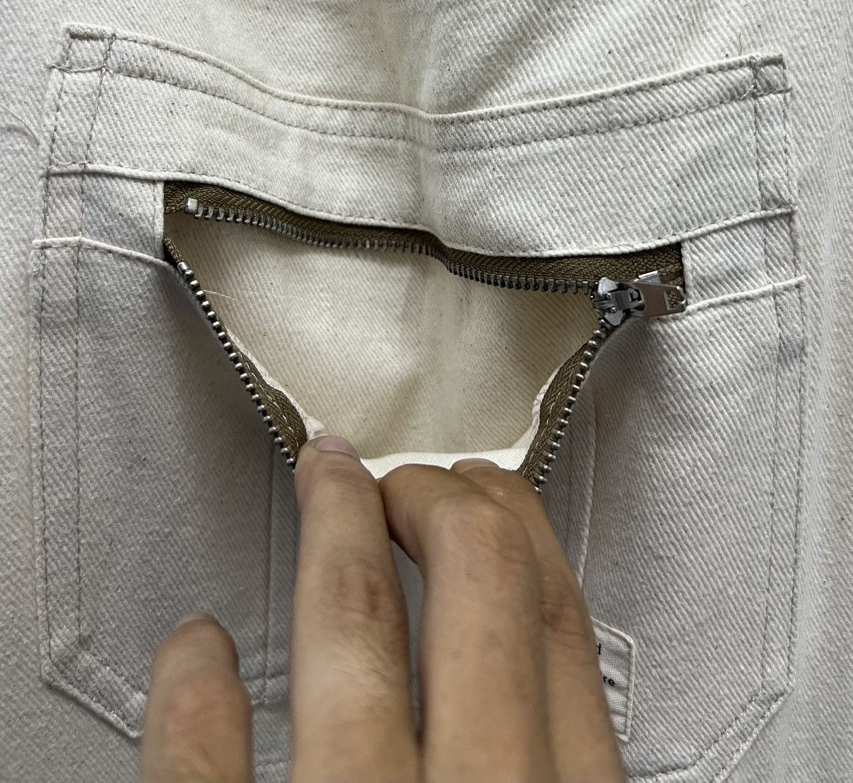 Japanese Brand YOU’LL NEVER FIND A RAINBOW IF YOU’RE LOOKING DOWN OVERALL Size US 34 / EU 50 - 7 Thumbnail