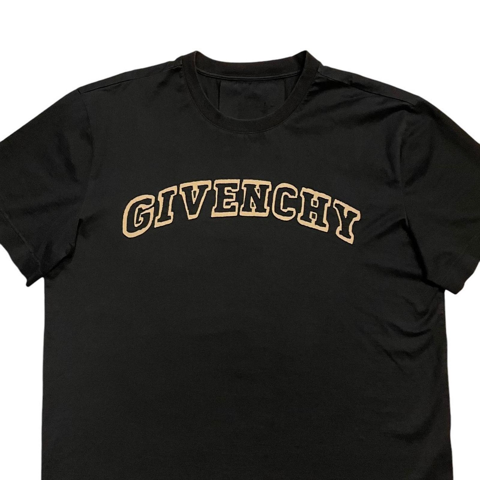 Givenchy Authentic GIVENCHY Oversized tshirt college arch lettering Size XL / US 12-14 / IT 48-50 - 2 Thumbnail