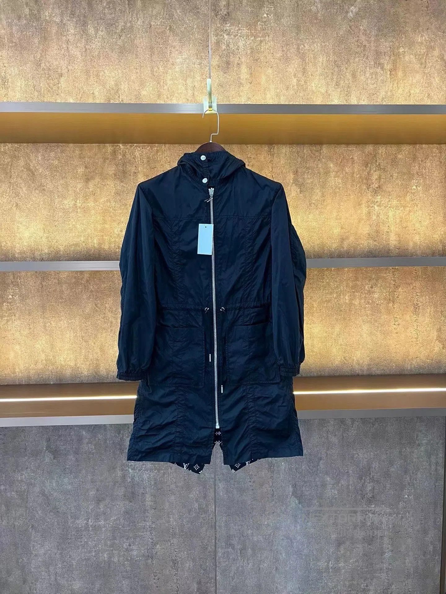 Louis Vuitton LV Full Print Waist-Cinched Jacket. Size XXS / US 00 / IT 34 - 4 Thumbnail