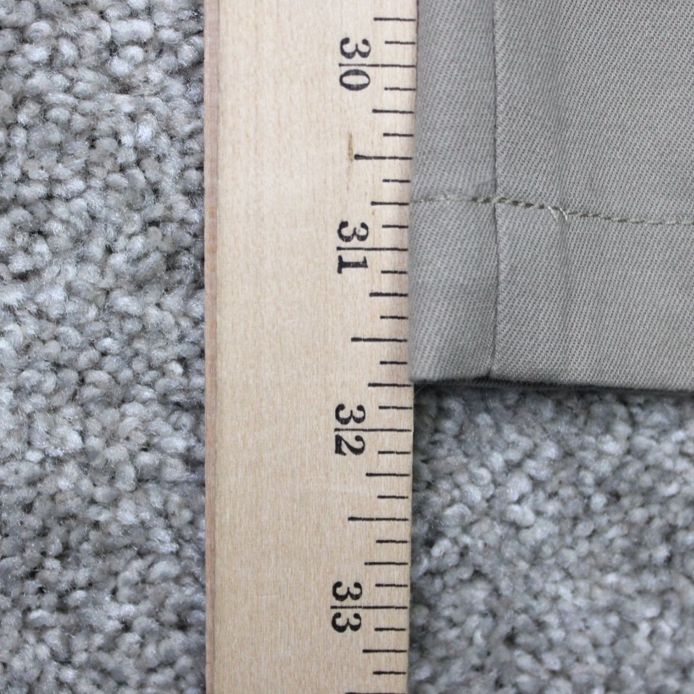 Dockers Dockers Pants Mens 36x32 Beige Signature Khaki Classic Fit Pleated Stretch NWT Size US 36 / EU 52 - 3 Thumbnail