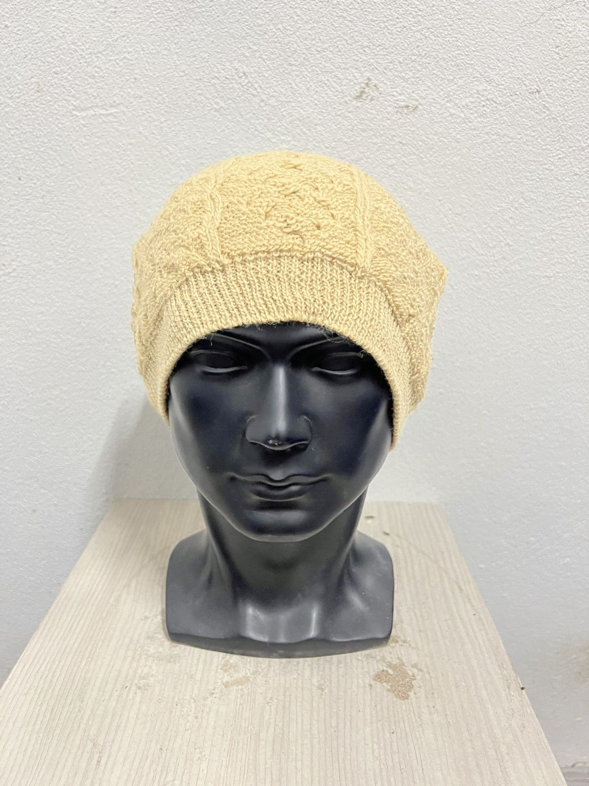 DKNY Vintage Dkny Knit Beanie Hat Size ONE SIZE - 2 Thumbnail