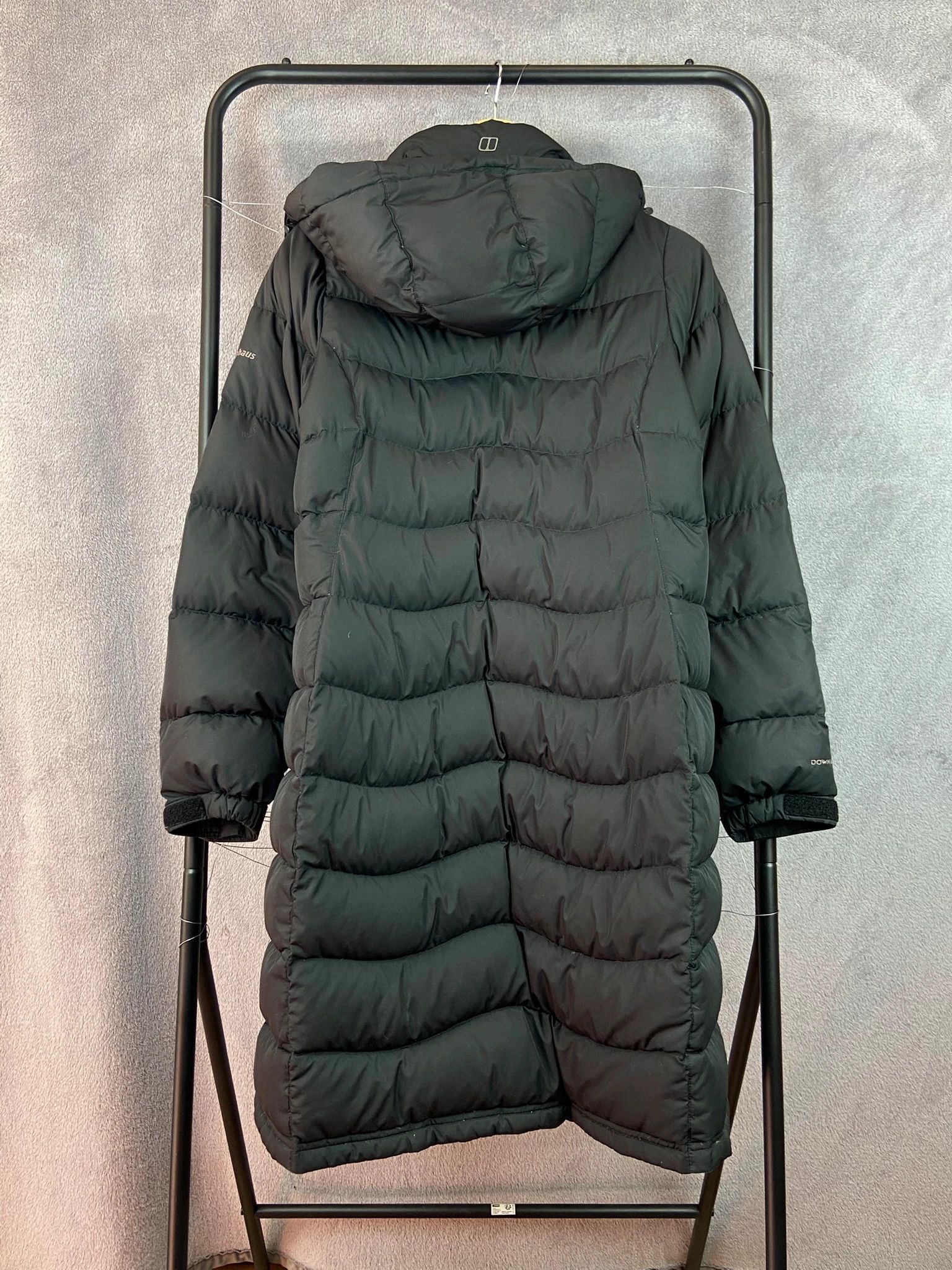 Berghaus Coat Berghaus black puffer mini logo vintage outdoor Size L / US 10 / IT 46 - 5 Thumbnail