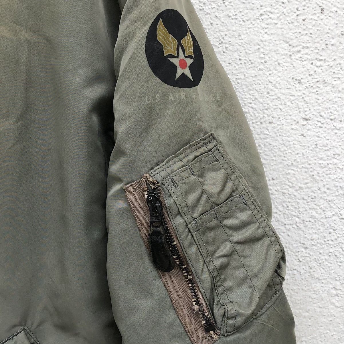 Vintage Vintage U.S. Air Force B-15D Intermediate Ma-1 Bomber Jacket Size US L / EU 52-54 / 3 - 6 Thumbnail