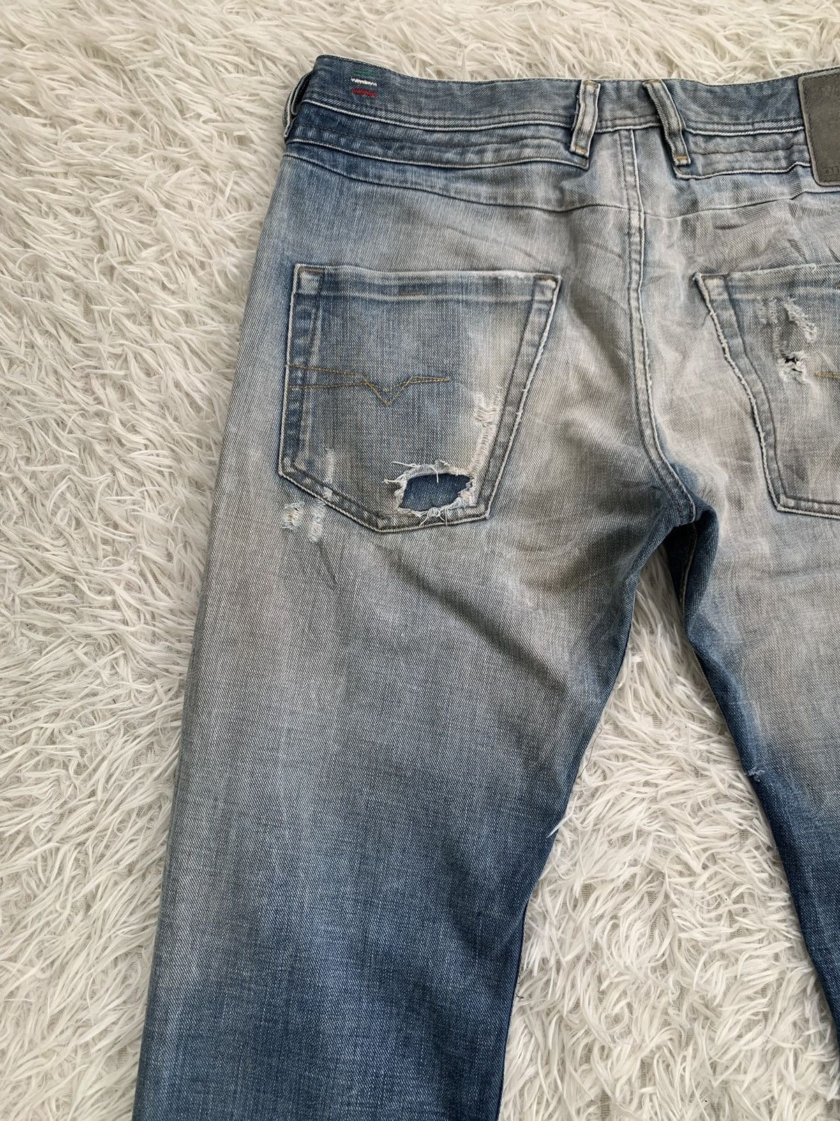 Diesel Distress Diesel Blue Eyecons 2014/1 Edition Denim Pant Size US 35 - 8 Thumbnail