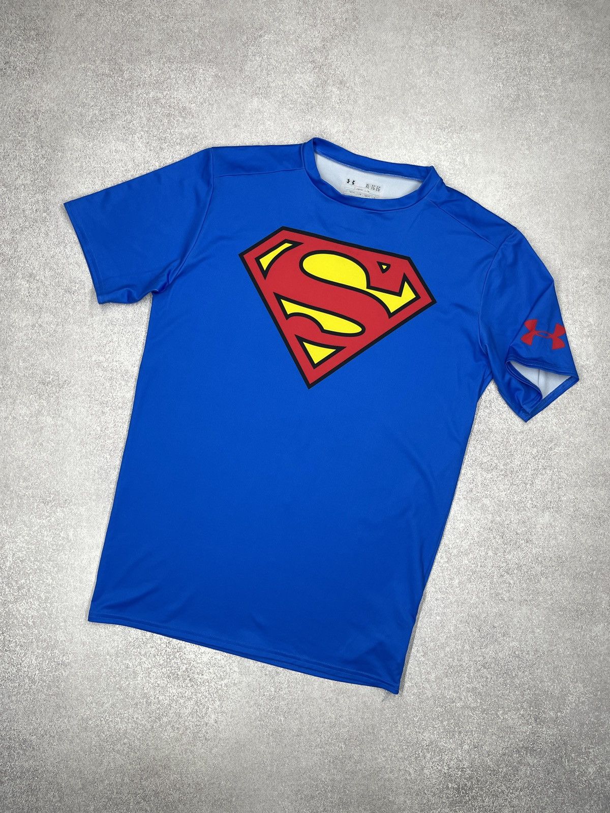 Under Armour Mens Under Armour Superman Compression T Shirt DC Comics Size US XL / EU 56 / 4 - 1 Thumbnail