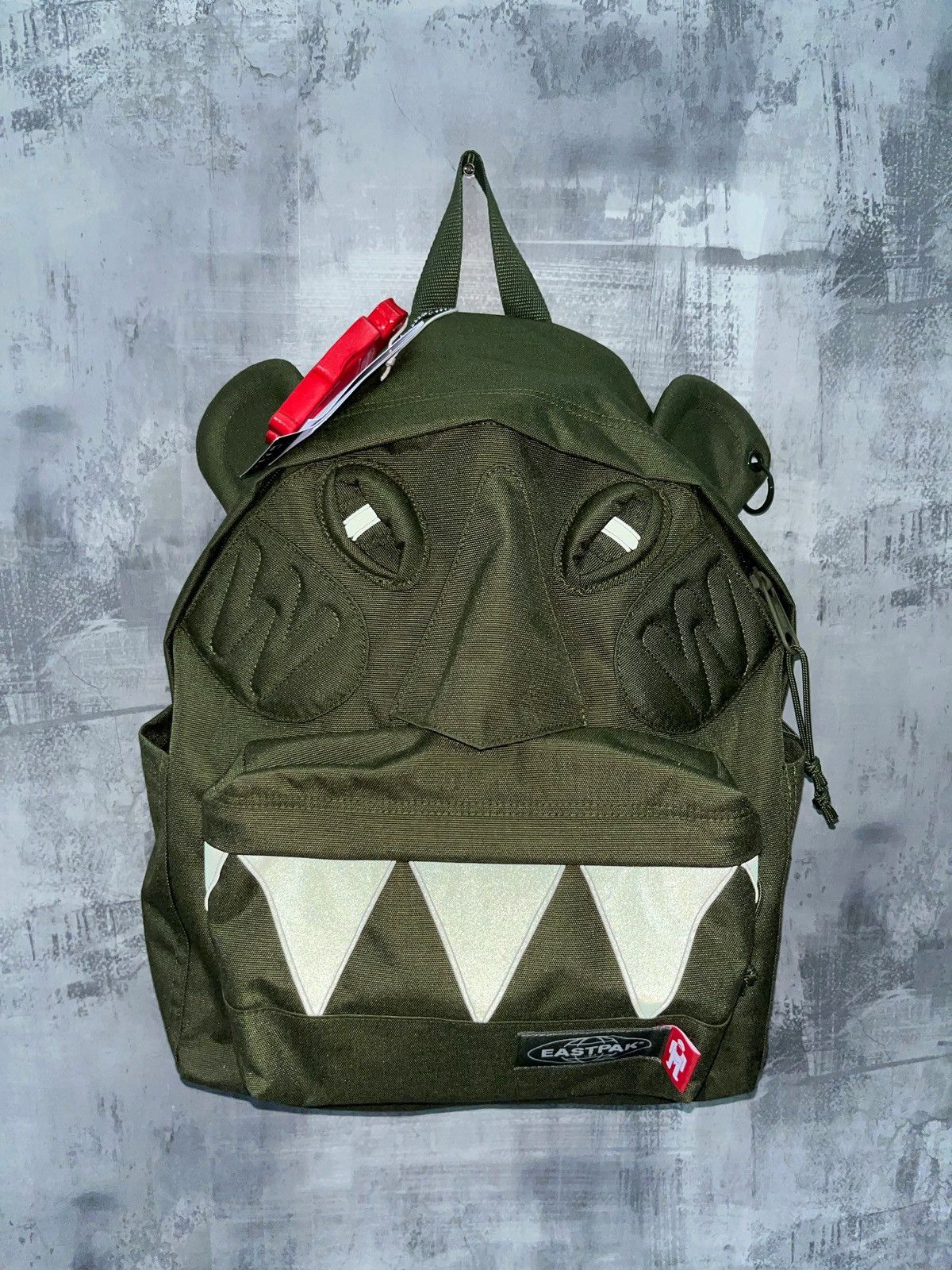 Walter Van Beirendonck walter green pak’r Size ONE SIZE - 2 Thumbnail