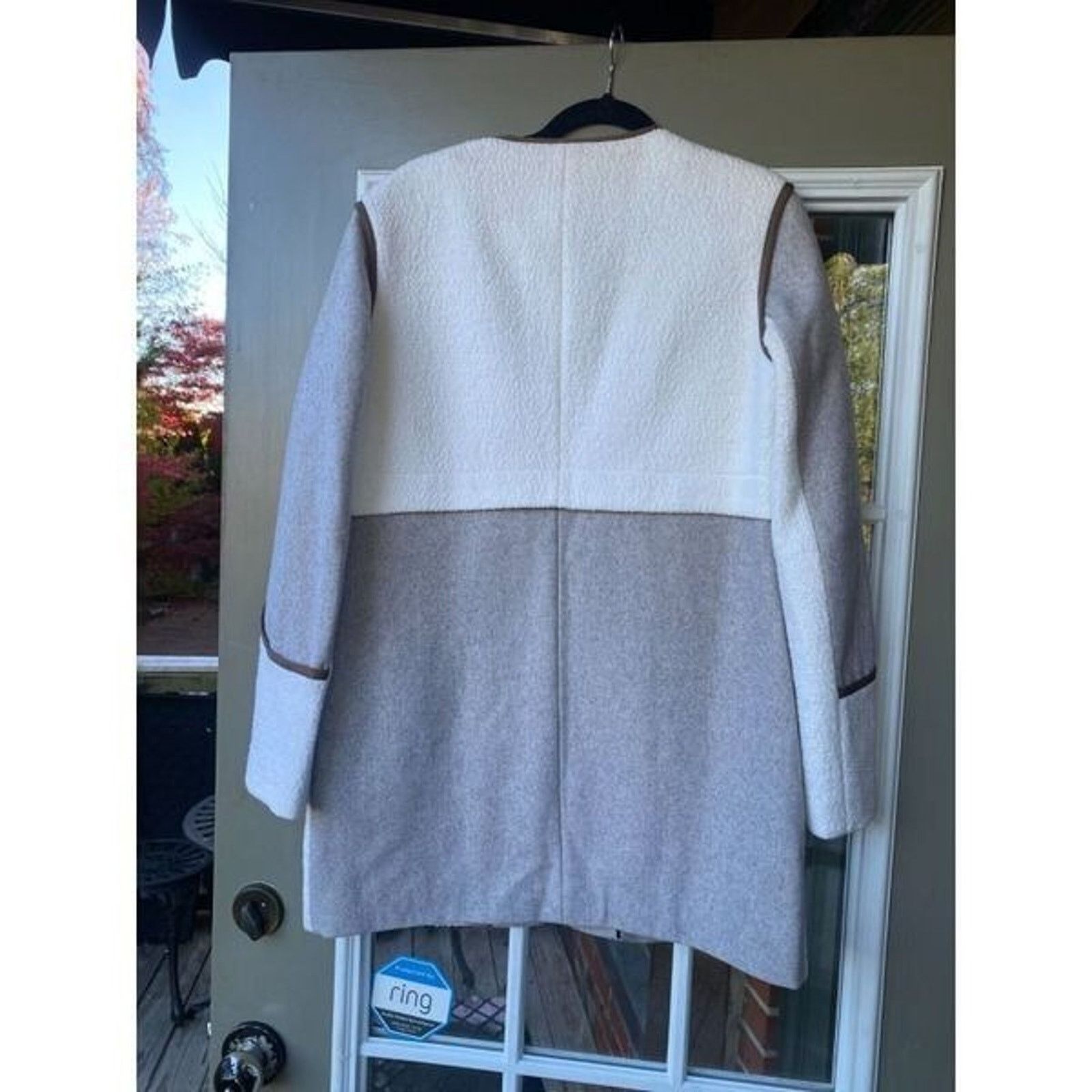 French Connection French Connection EUC Coat Ivory Gray Wool, Sz 10, MP $178 Size L / US 10 / IT 46 - 9 Thumbnail