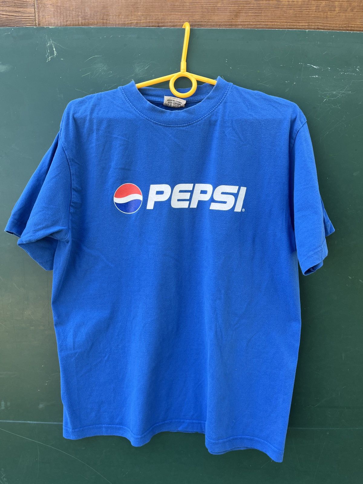 Pepsi 90s Vintage Pepsi Old Logo 00s Tshirt Size US M / EU 48-50 / 2 - 1 Thumbnail