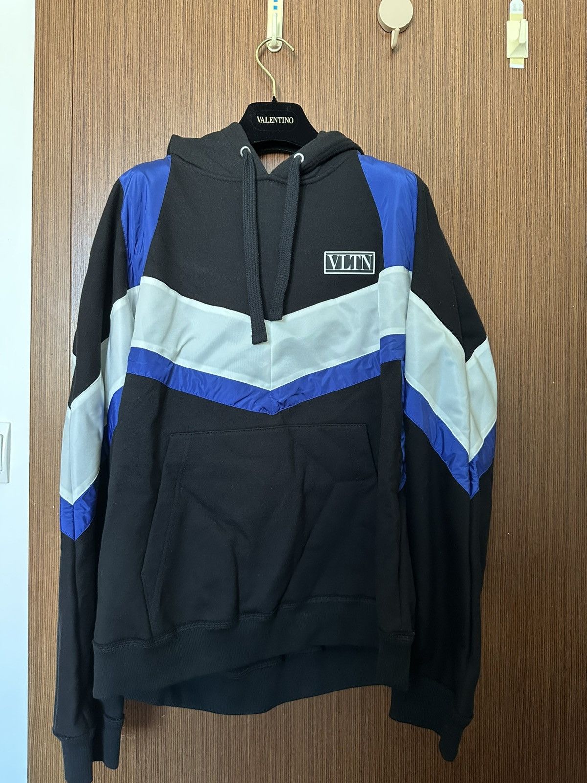 Valentino Valentino VLTN Logo Hoodie Size US S / EU 44-46 / 1 - 5 Thumbnail