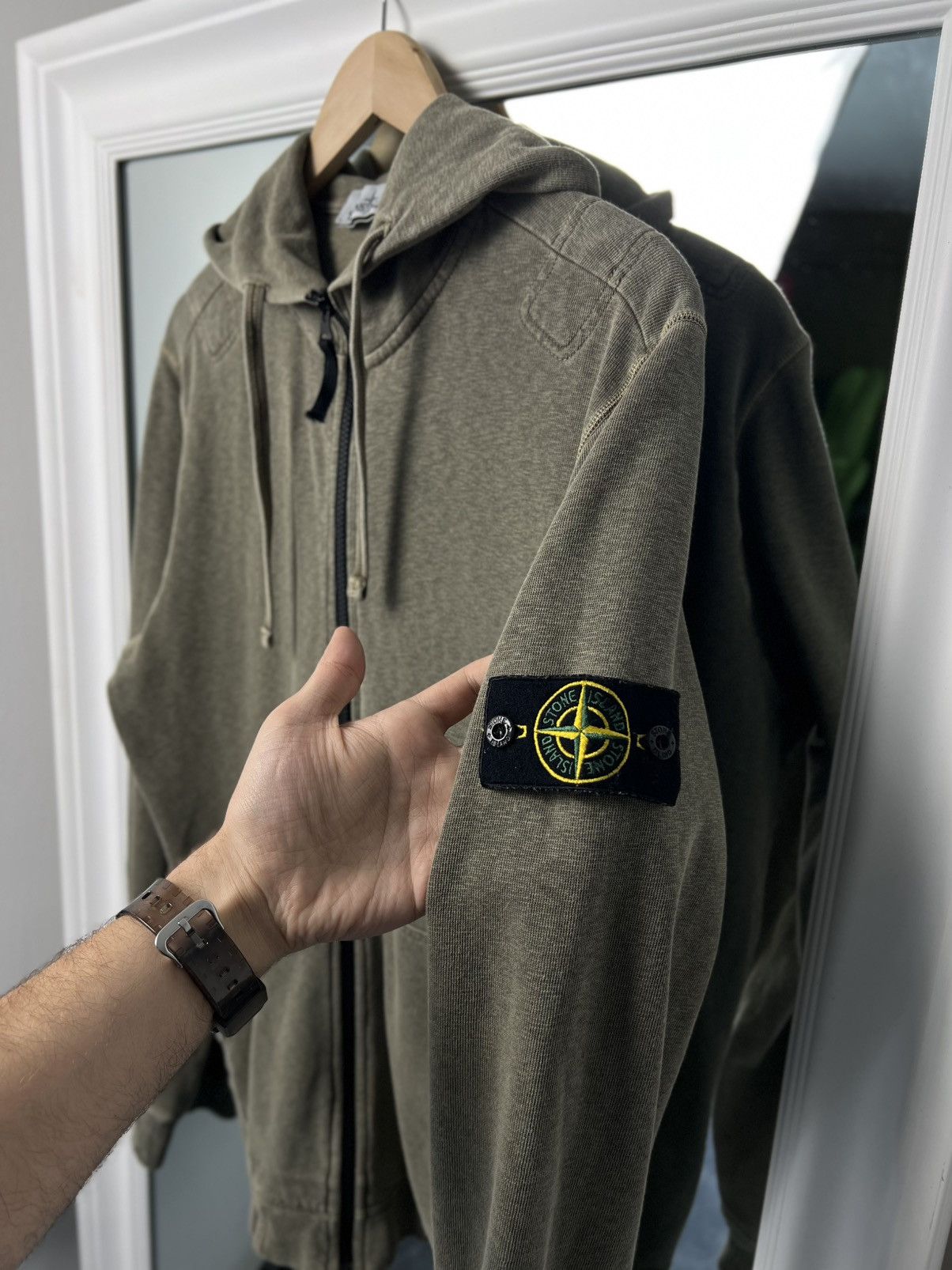 Designer × Stone Island Stone Island Khaki Green Hoodie L — Perfect Condition Size US L / EU 52-54 / 3 - 9 Thumbnail