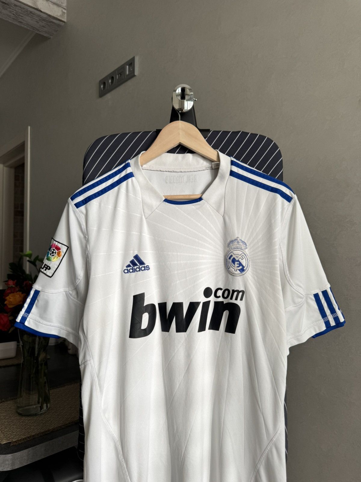 Adidas Adidas Real Madrid Spain La Liga 2010 2011 Home Jersey Size US L / EU 52-54 / 3 - 2 Thumbnail