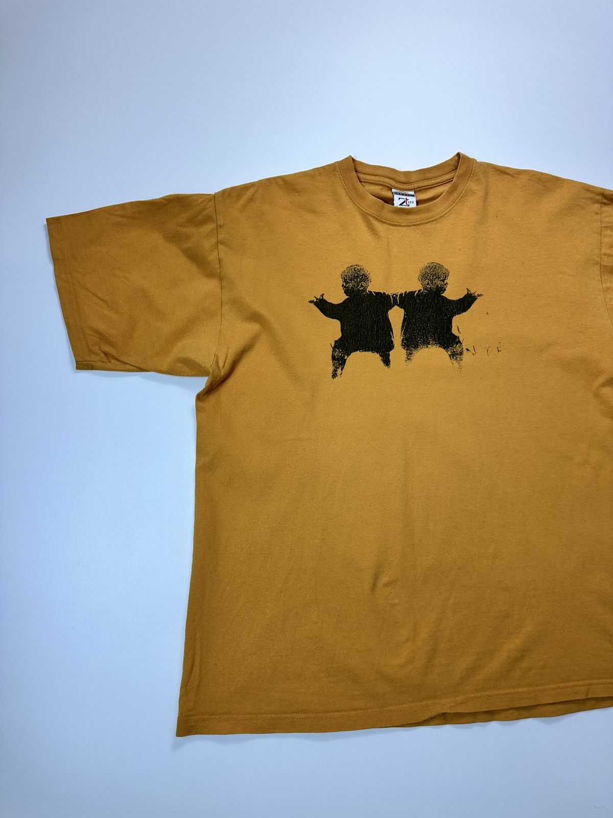 Vintage Vintage 2 Childrens Logo Y2K Band Tees Size US L / EU 52-54 / 3 - 3 Thumbnail