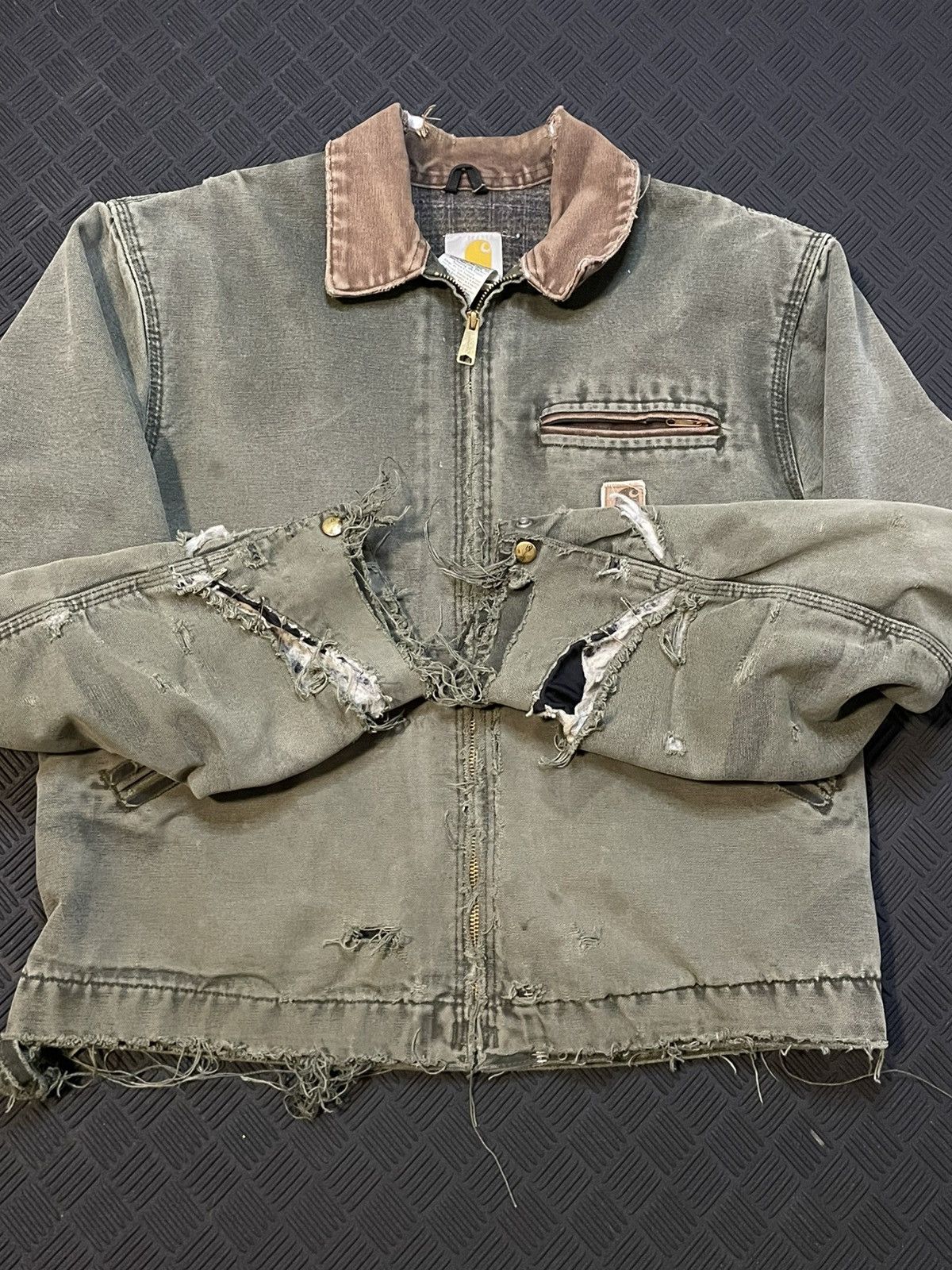 Carhartt J97 Vintage Thrashed Moss Green Carhartt Detroit Jacket Size US M / EU 48-50 / 2 - 2 Thumbnail