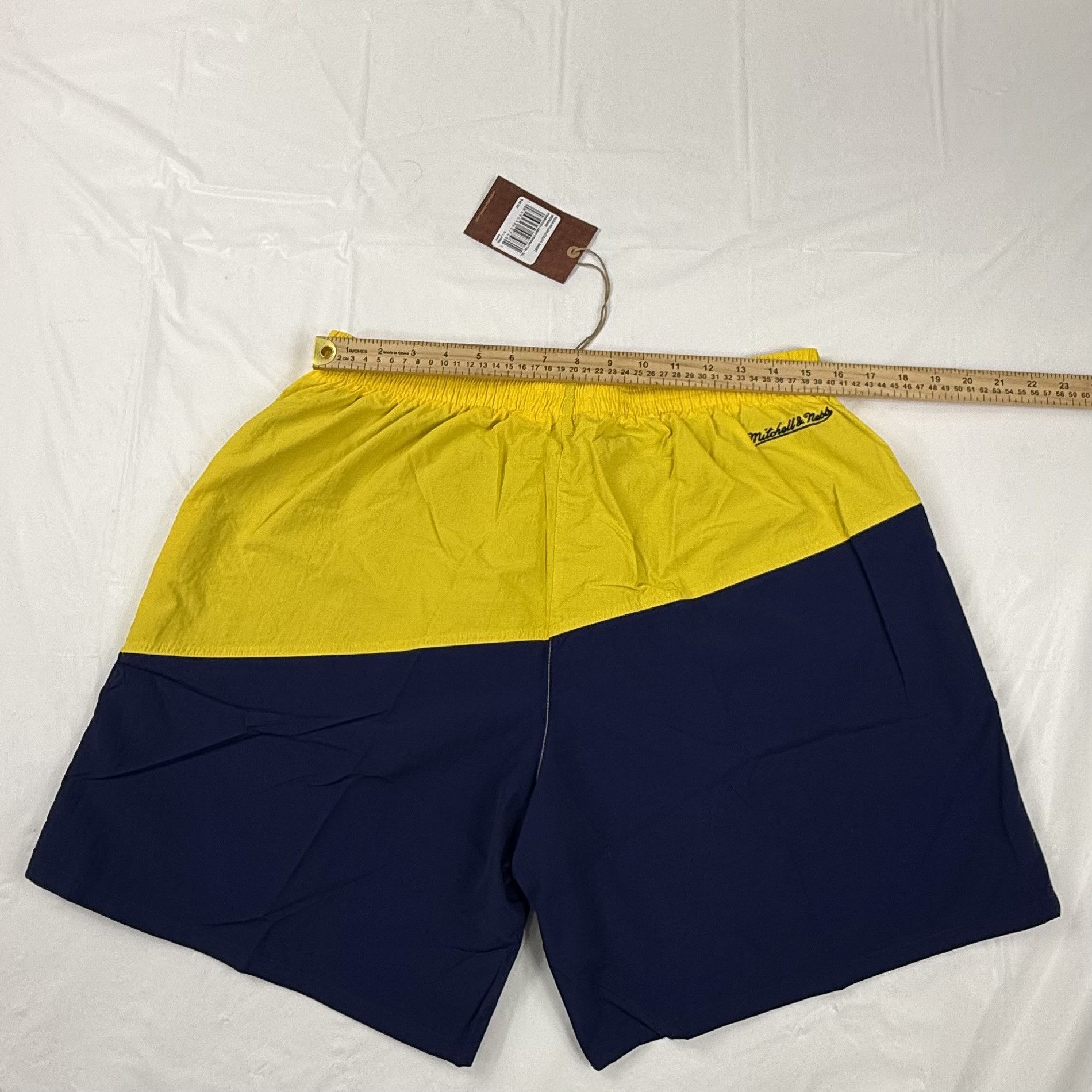 Mitchell & Ness Mitchell & Ness Michigan Wolverines Nylon Utility Shorts Size US 36 / EU 52 - 4 Thumbnail