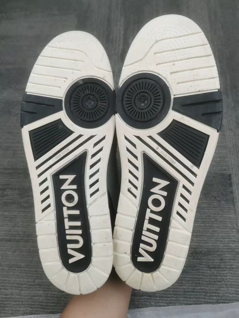Louis Vuitton Louis Vuitton Trainer Sneakers Size 43.5-2506 Size US 10.5 / EU 43-44 - 6 Thumbnail