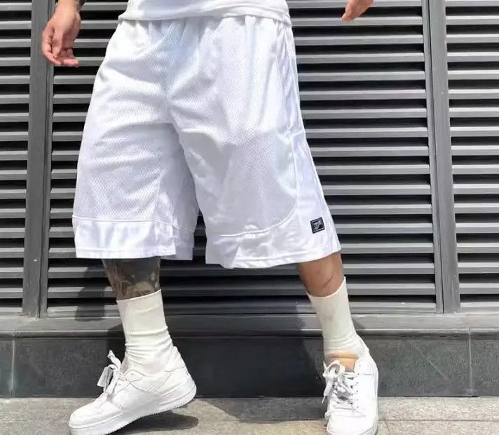 image of Vintage Hip Hop Street Casual Shorts in White, Men's (Size 28)