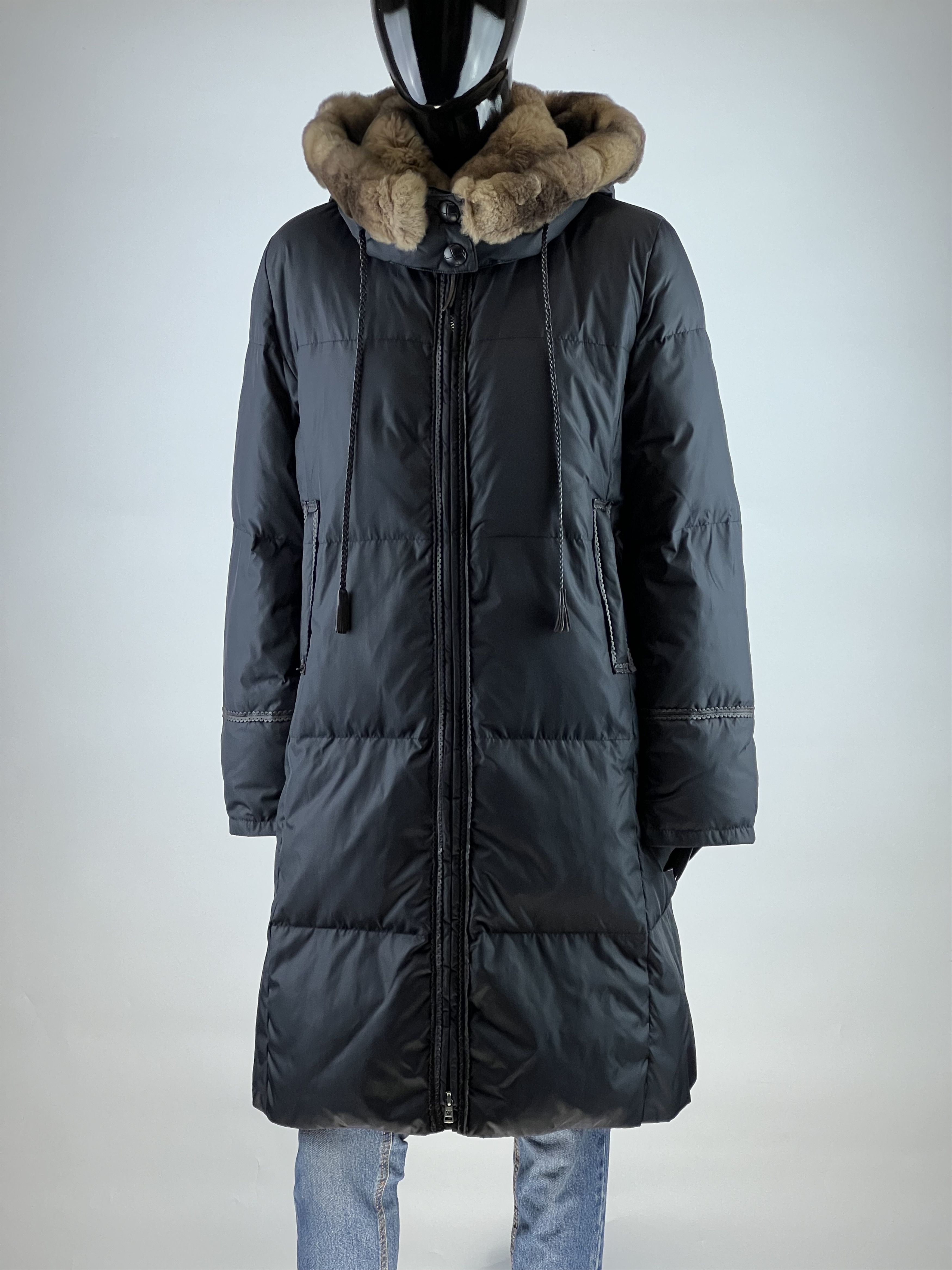 Max Mara × Weekend Max Mara Weekend Max Mara Down Jacket Lapin Rex Leather Decorations Size M / US 6-8 / IT 42-44 - 1 Thumbnail