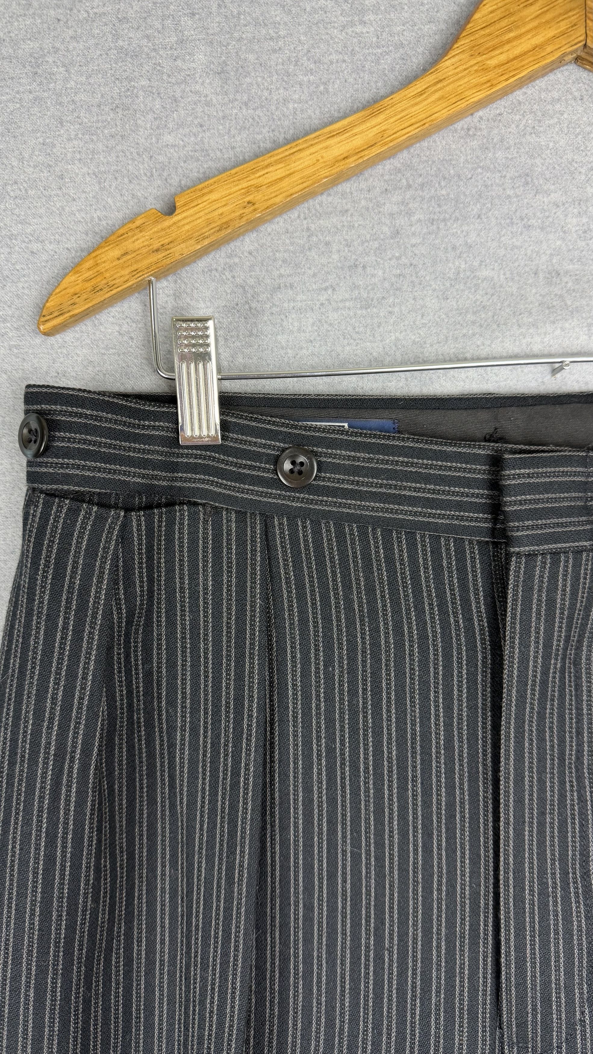Polo Ralph Lauren Polo Ralph Lauren Mens Pinstripe Pleated Buckleback 32x32 Size US 32 / EU 48 - 6 Thumbnail