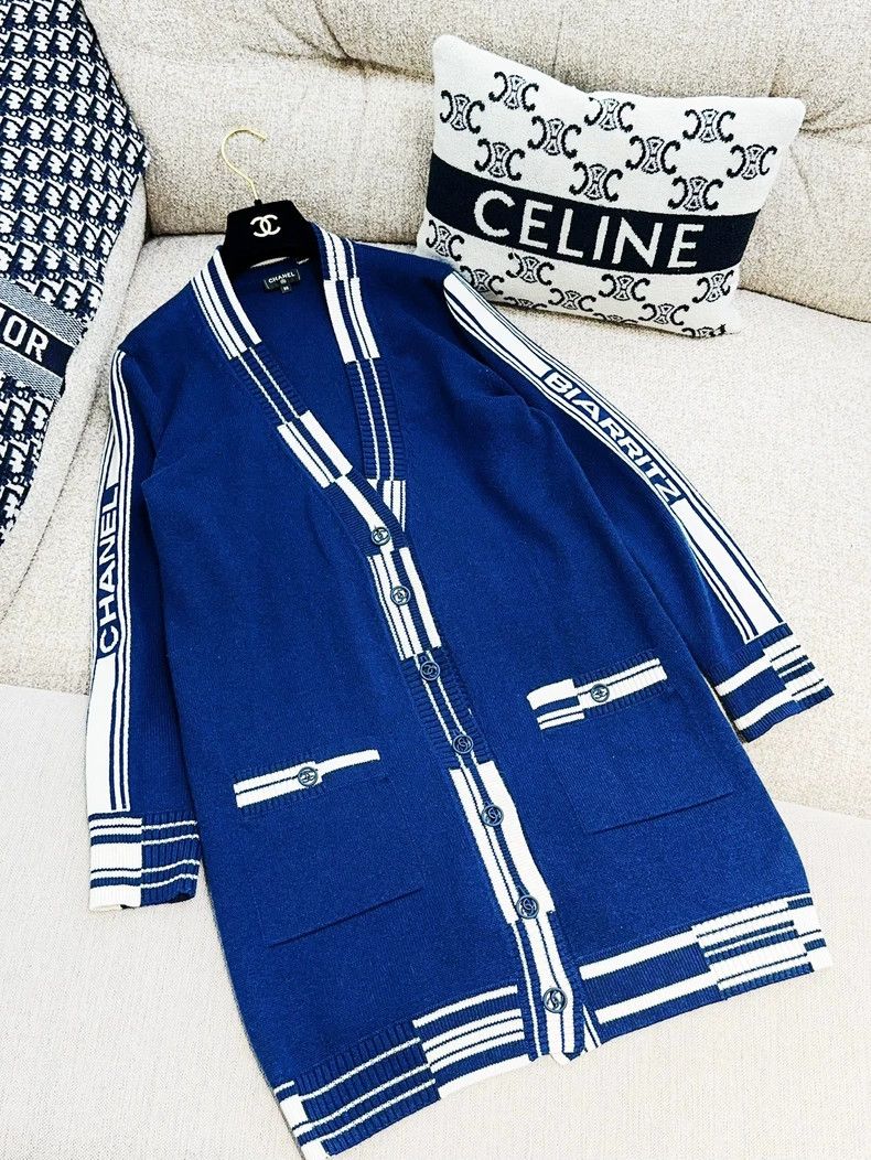 Chanel Chanel 19P spring and summer preview blue with white edge Size XS / US 0-2 / IT 36-38 - 3 Thumbnail