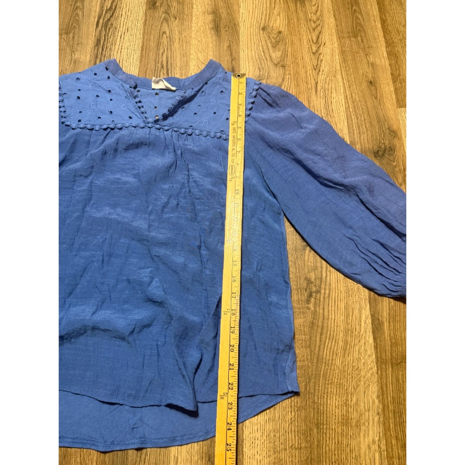 Vintage Ember Blouse Women's Large Blue Long Sleeve V-Neck Shirt Casual Modern Basic Womens Era: Contemporary Size L / US 10 / IT 46 - 7 Thumbnail