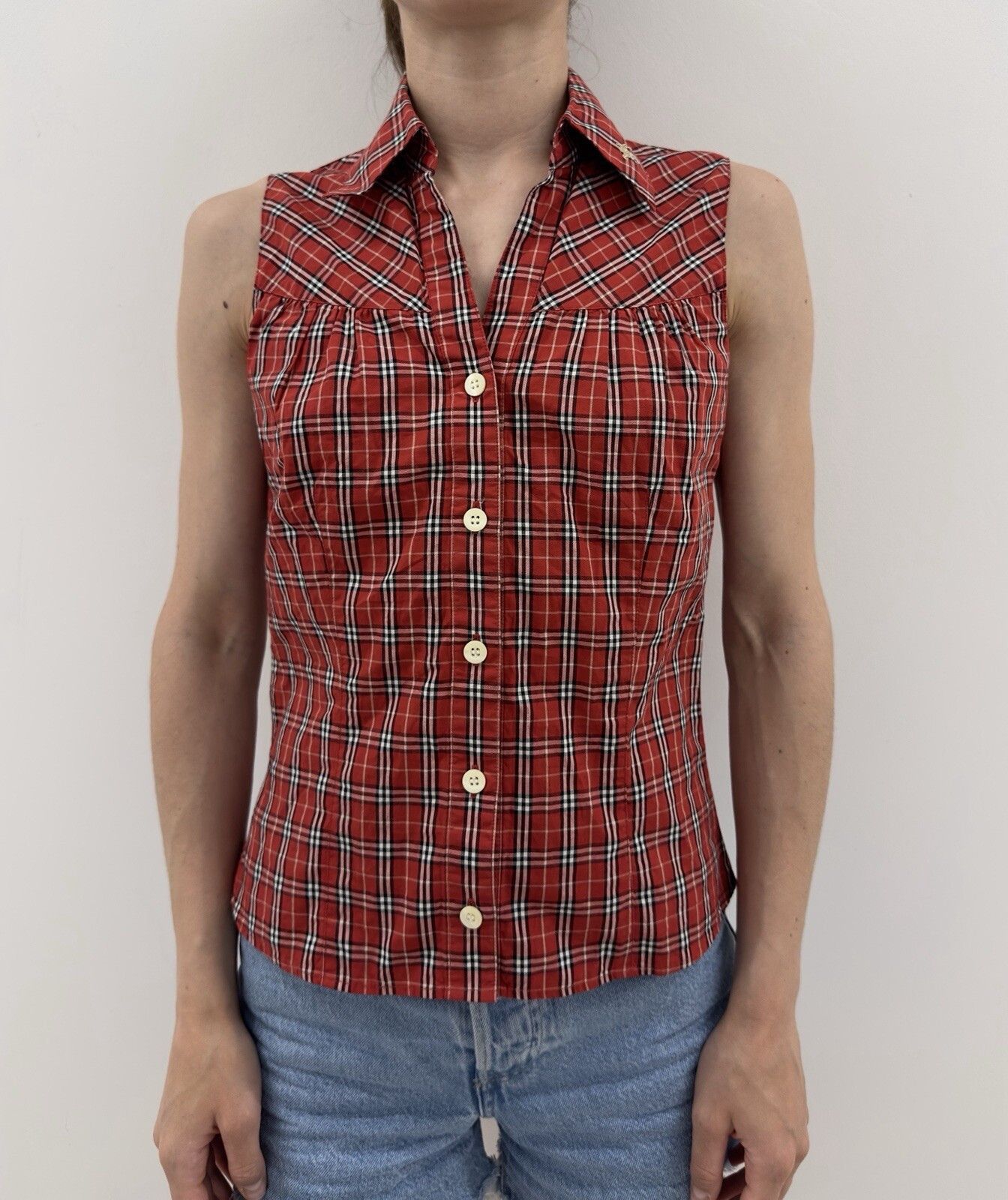 Burberry Burberry London Blue Label Plaid Red Shirt Size 38 Size XS / US 0-2 / IT 36-38 - 1 Thumbnail