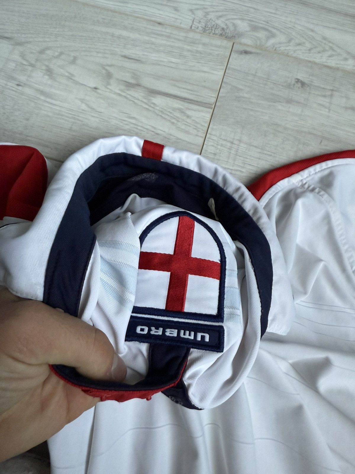 Umbro × Vintage Vintage Umbro Soccer Jersey England reverse 2005 shirt Size US XL / EU 56 / 4 - 5 Thumbnail