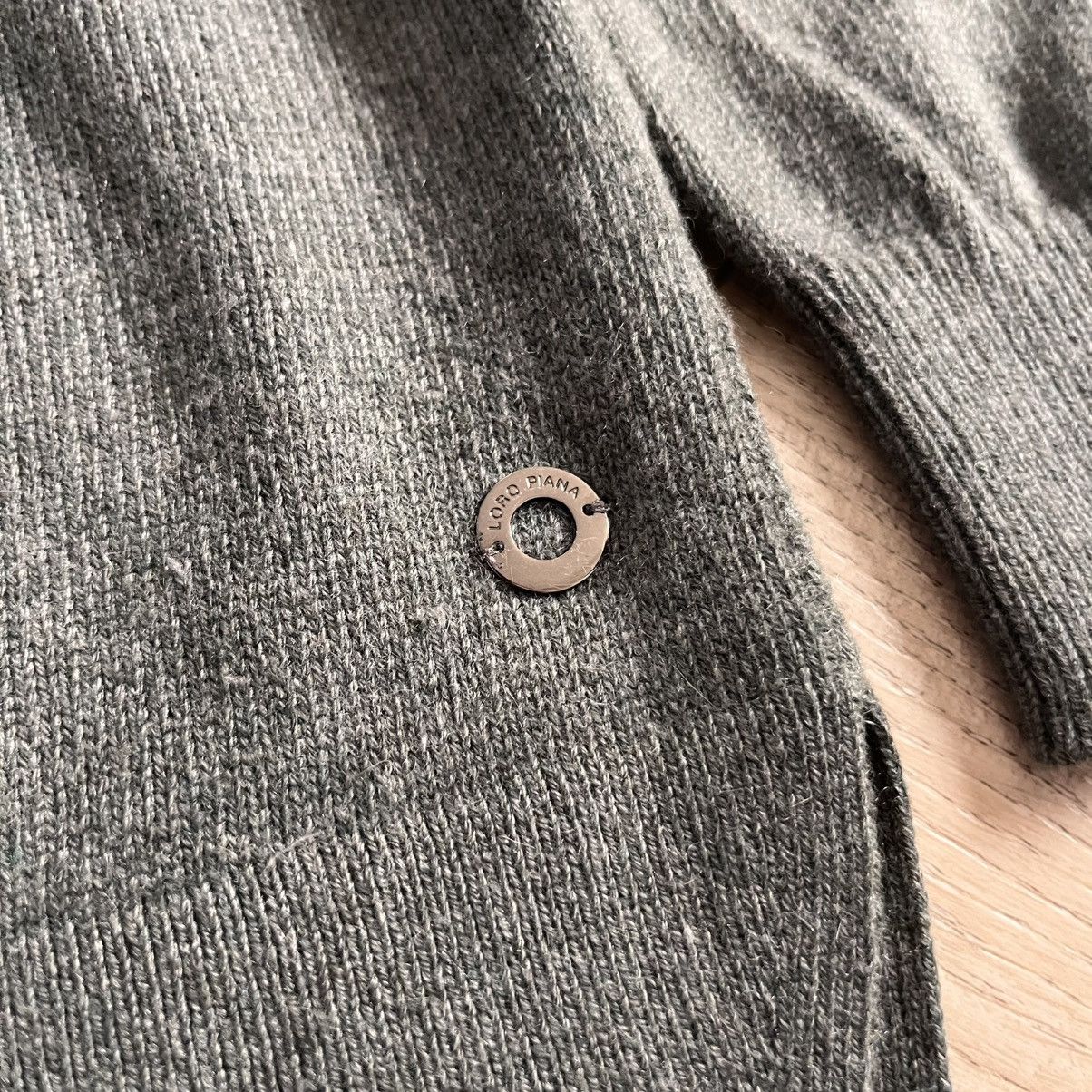 Loro Piana Loro Piana Baby Cashmere Khaki Oversized Jumper Size L / US 10 / IT 46 - 2 Thumbnail