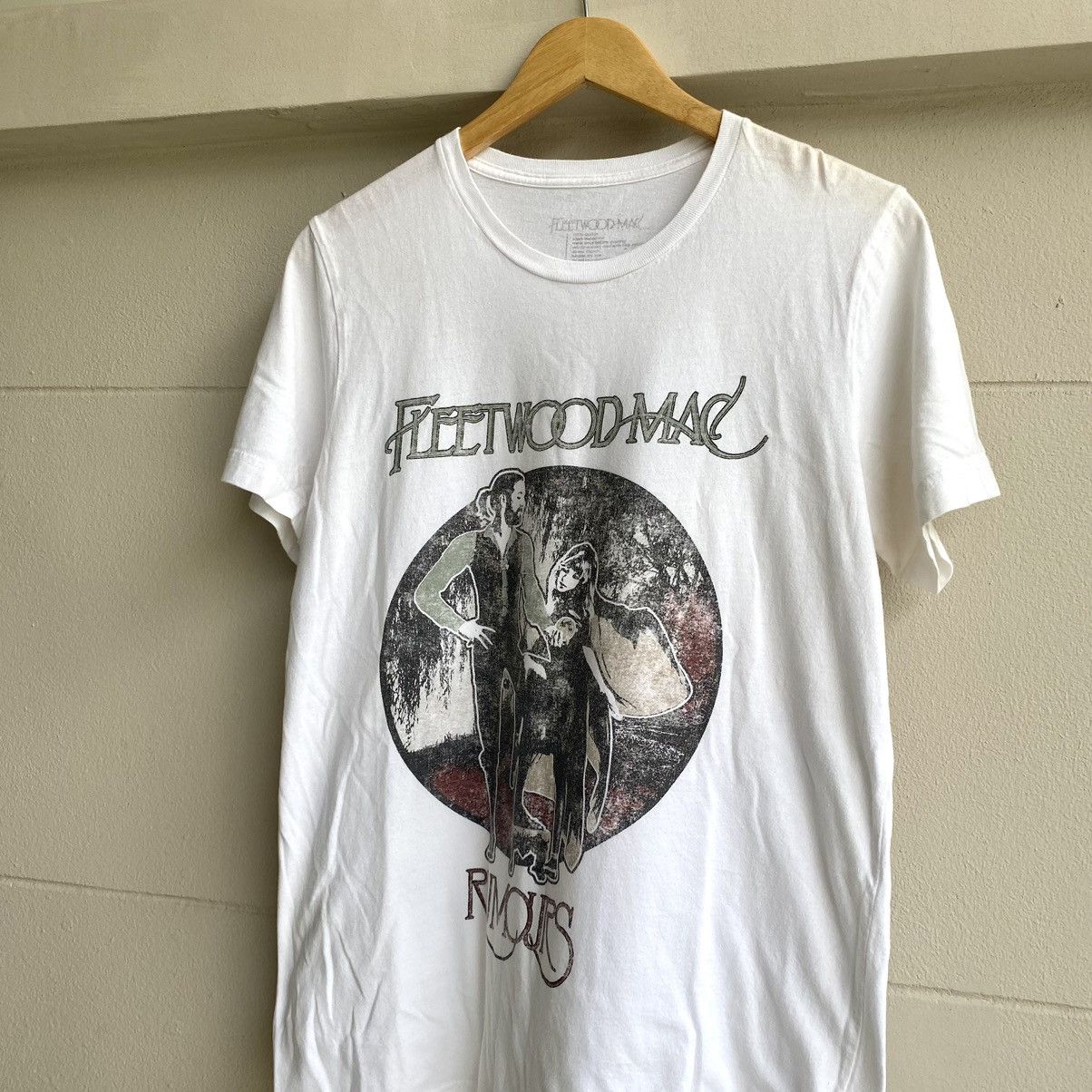 Band Tees Fleetwood Mac Rumours T-Shirt (DDP / No Import Fees) Size US M / EU 48-50 / 2 - 1 Thumbnail