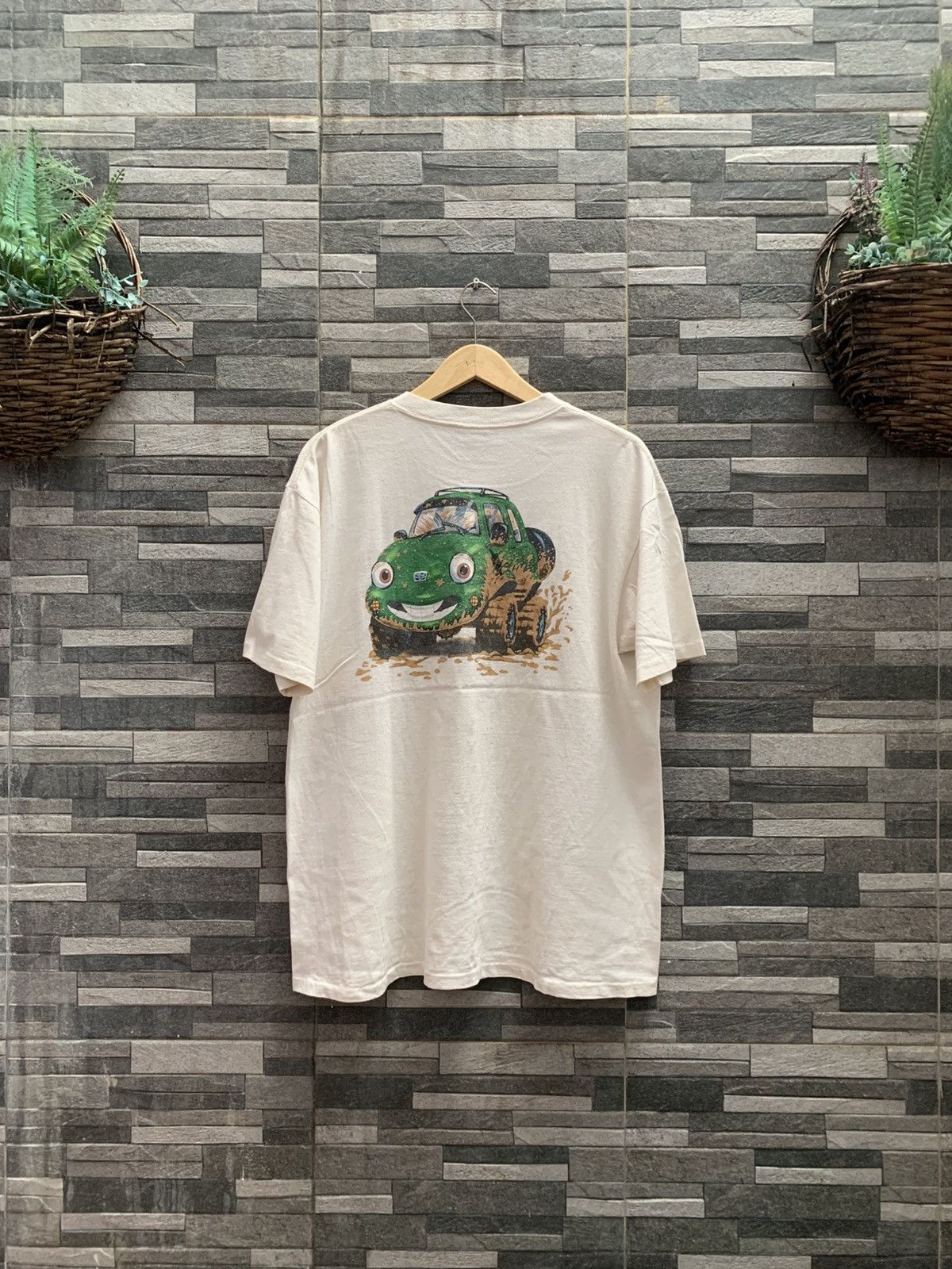 Other Vintage CHEVRON CARS Promo Tee Size US L / EU 52-54 / 3 - 10 Thumbnail