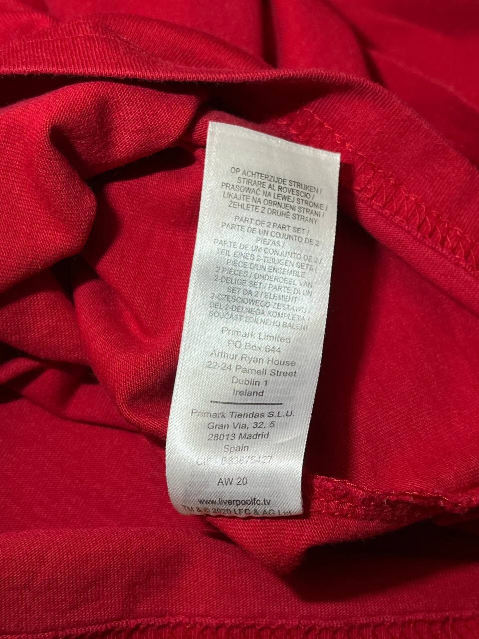 Other Liverpool FC fan long sleeve tee Size US XL / EU 56 / 4 - 6 Thumbnail