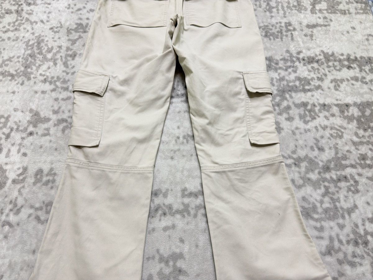 Abercrombie & Fitch Abercrombie & Fitch Flare Cargo Zipper Ankle Multipocket Size US 29 - 12 Thumbnail