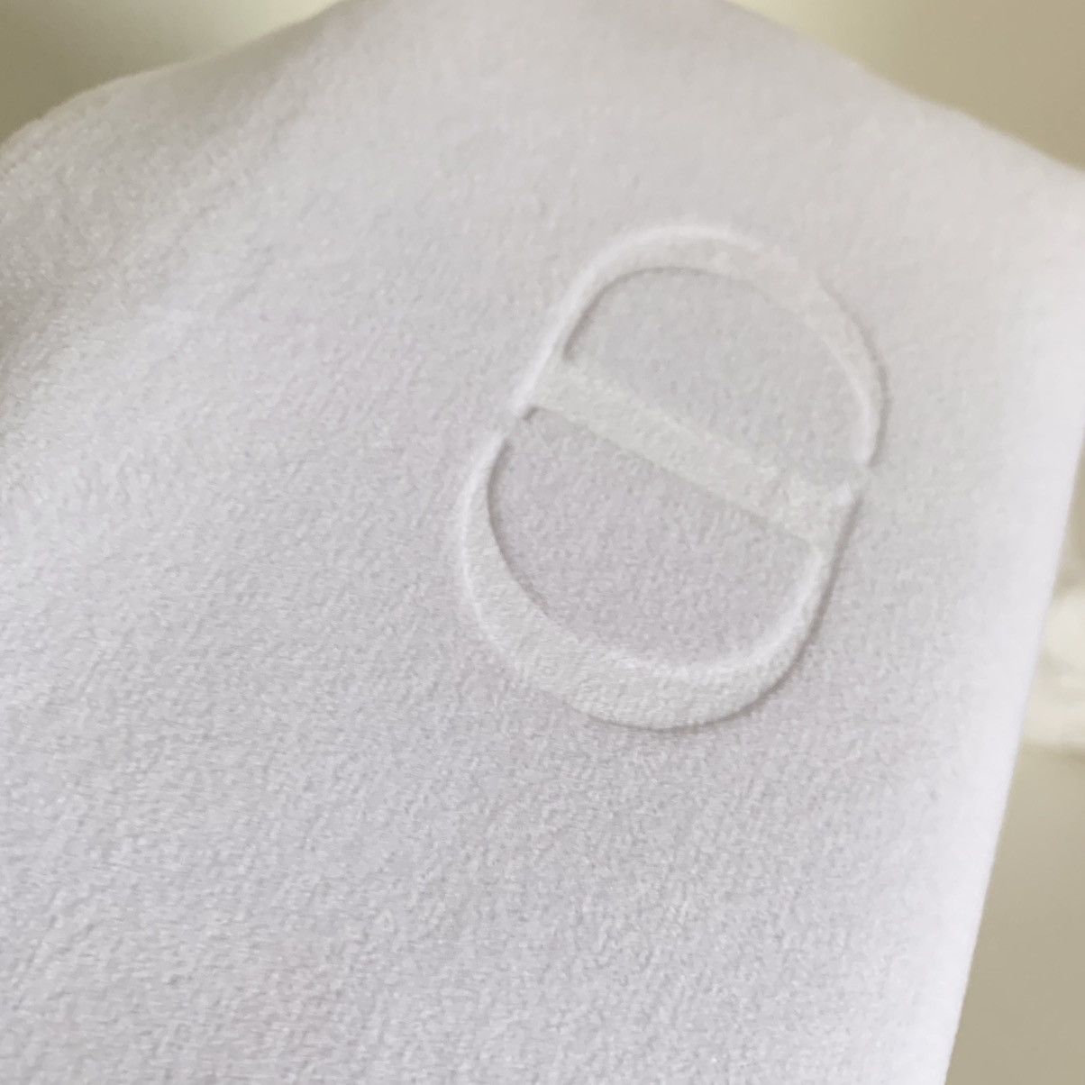 Dior Dior fuzzy white zippy pouch Size ONE SIZE - 15 Thumbnail
