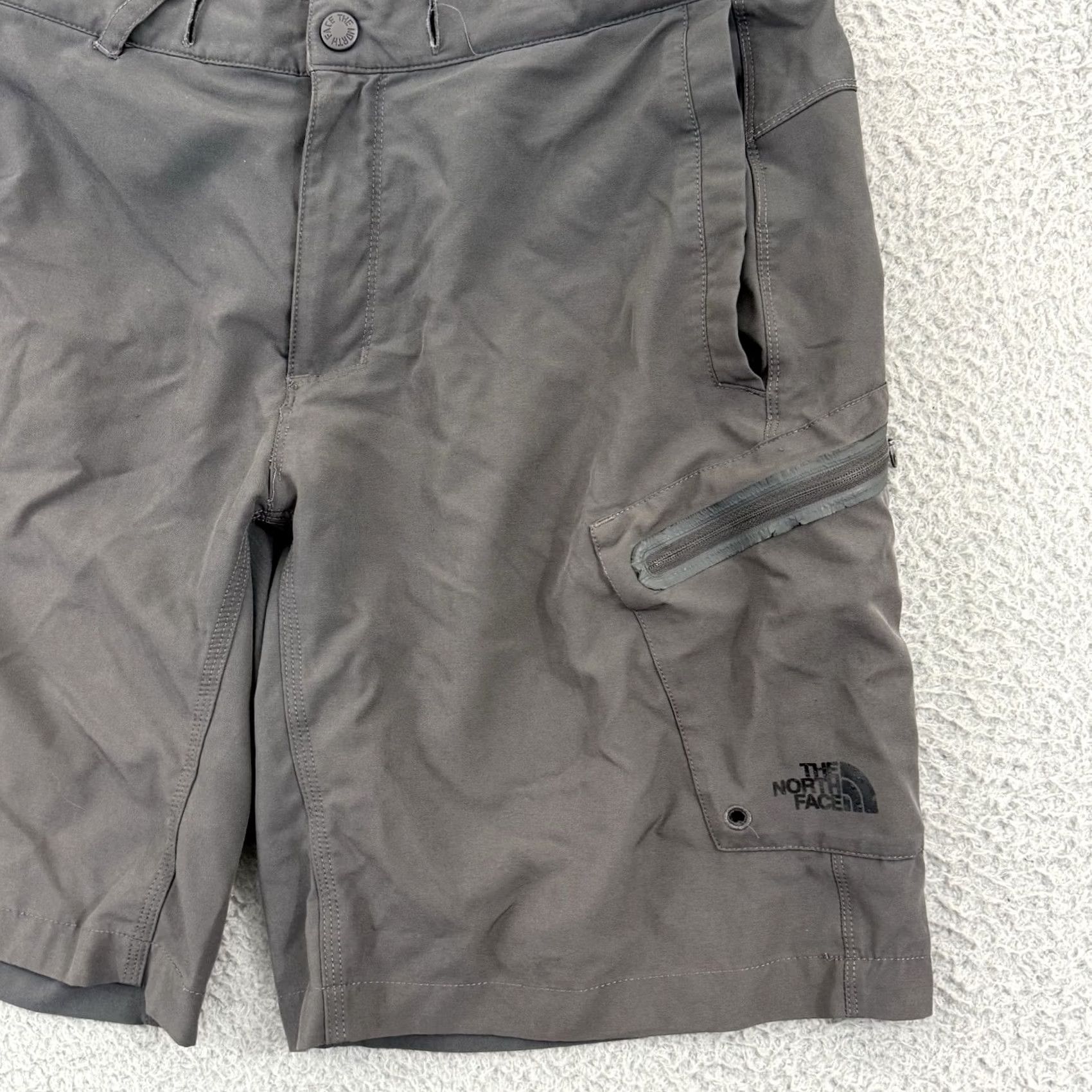 The North Face The North Face Shorts Mens 36 Gray Outdoor Hiking Casual Stretch Zip Light 10” Size US 36 / EU 52 - 2 Thumbnail