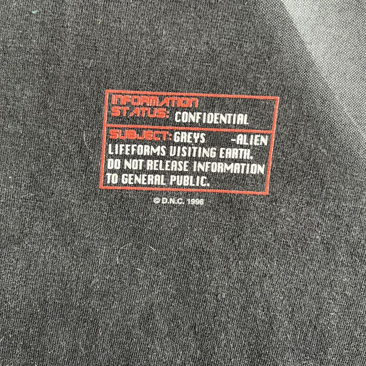 Vintage Vintage 90s Men’s Long Sleeve The Future Is Grey 1996 UFO Size US M / EU 48-50 / 2 - 6 Thumbnail