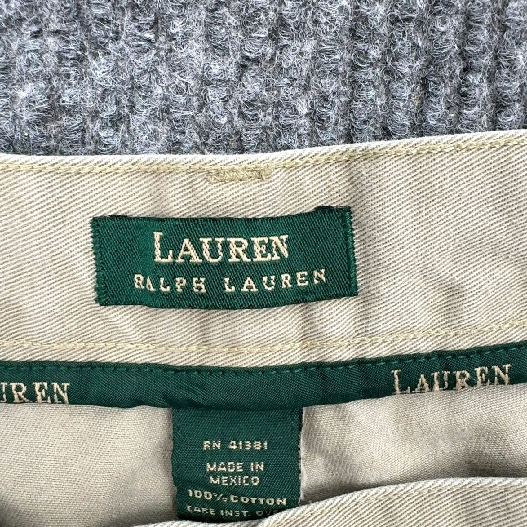 Ralph Lauren Lauren Ralph Lauren Pants Mens 37x29 Khaki 100% Cotton Pleated Chinos Classic Pants Mens 37 Khaki Cotton Pleated Chinos Classic Size US 37 - 4 Thumbnail