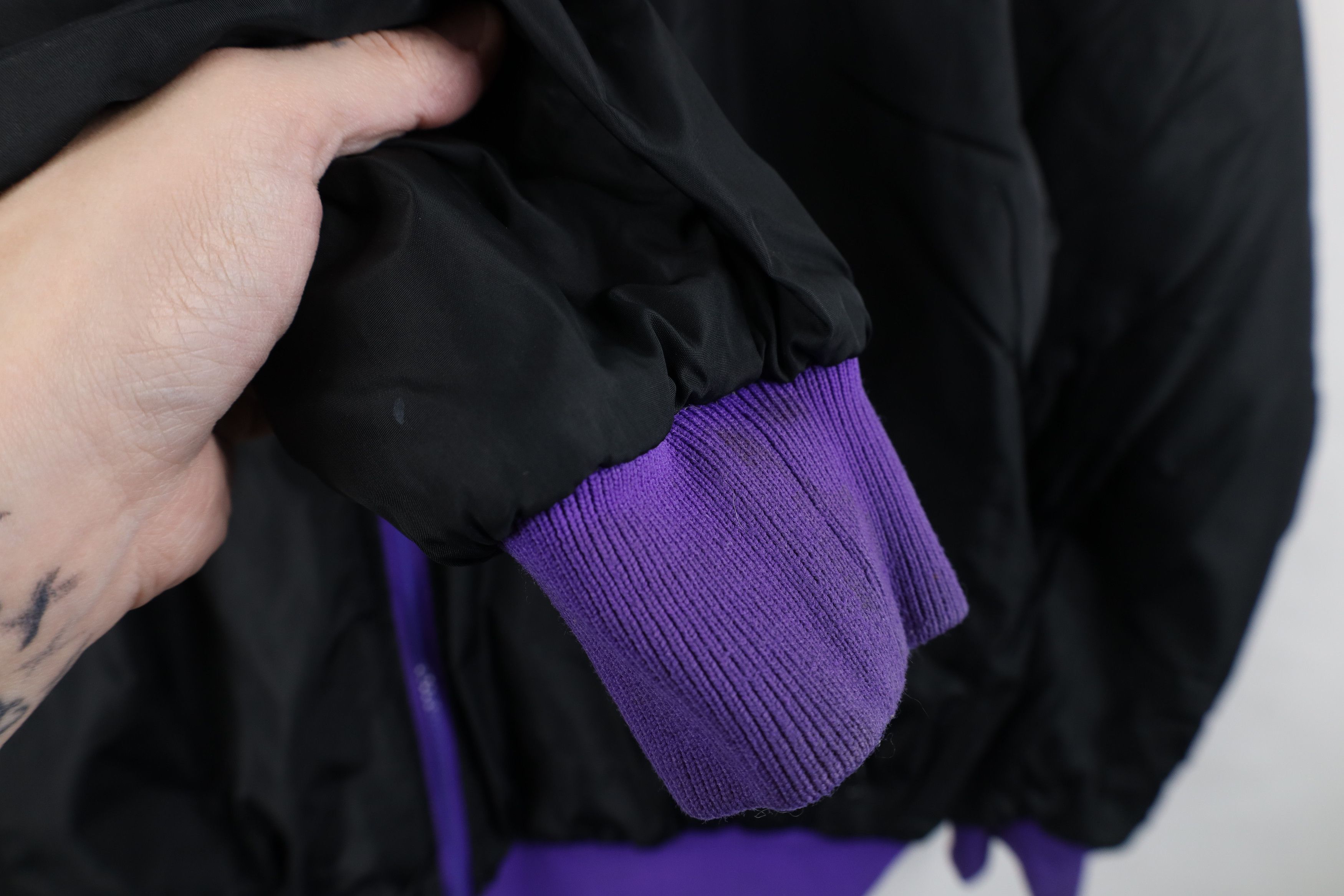 Columbia Vintage 90s Columbia Reversible Bomber Jacket Black Purple Size US L / EU 52-54 / 3 - 8 Thumbnail