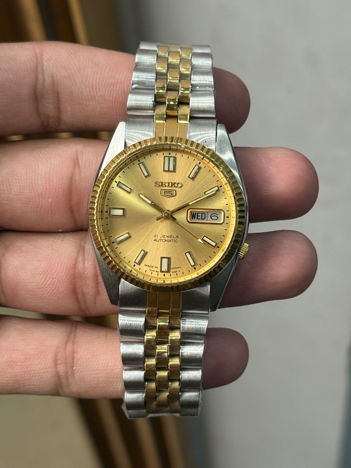 Seiko 7009 Gold Dial Seiko 7009-3110, 1985 Watch Vintage