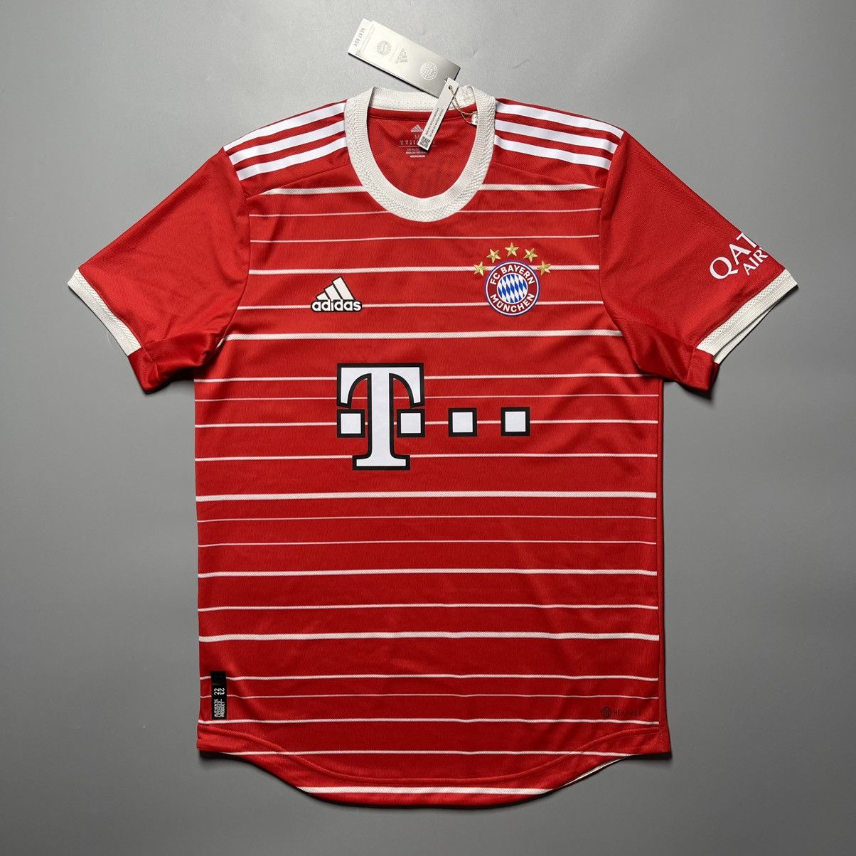 Adidas BAYERN ADIDAS 2022/2023 FOOTBALL SOCCER HOME JERSEY Size US M / EU 48-50 / 2 - 1 Thumbnail